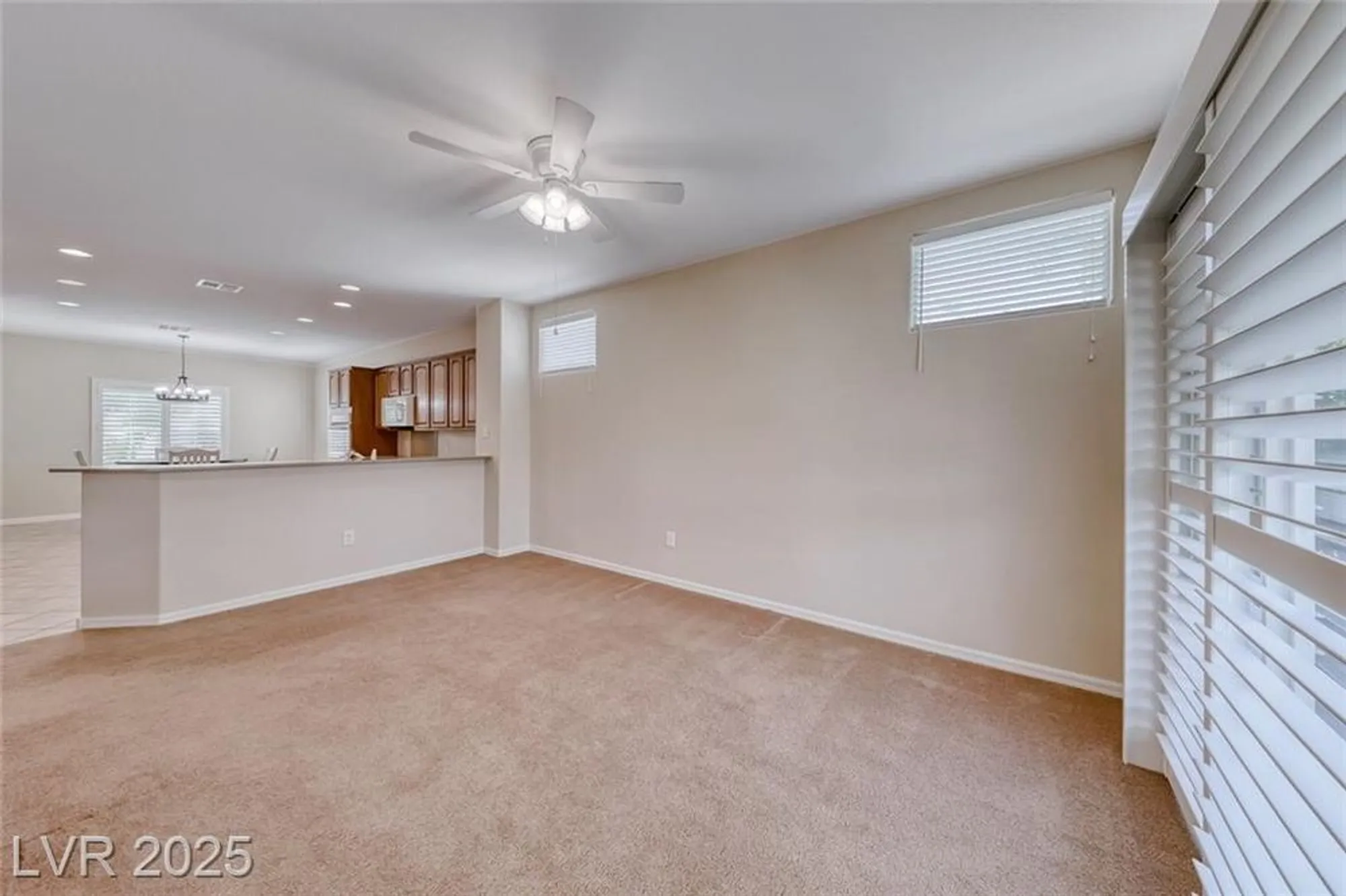 Property Slideshow image 12 of 56 | 2218 sandstone cliffs dr, Henderson, NV, 89044