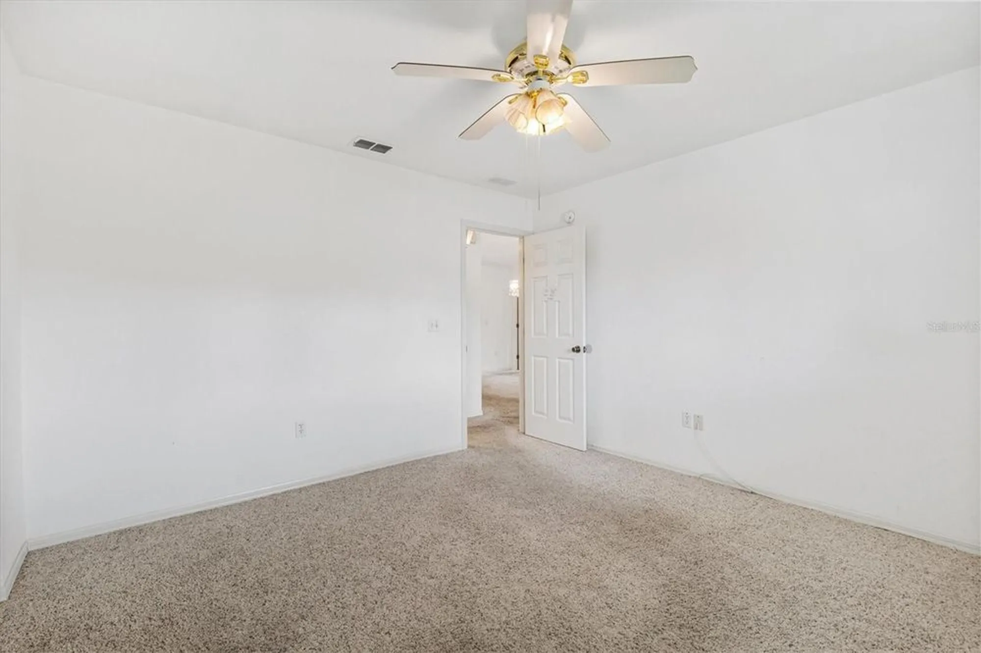 Property Slideshow image 5 of 35 | 13727 se 87th ave, Summerfield, FL, 34491