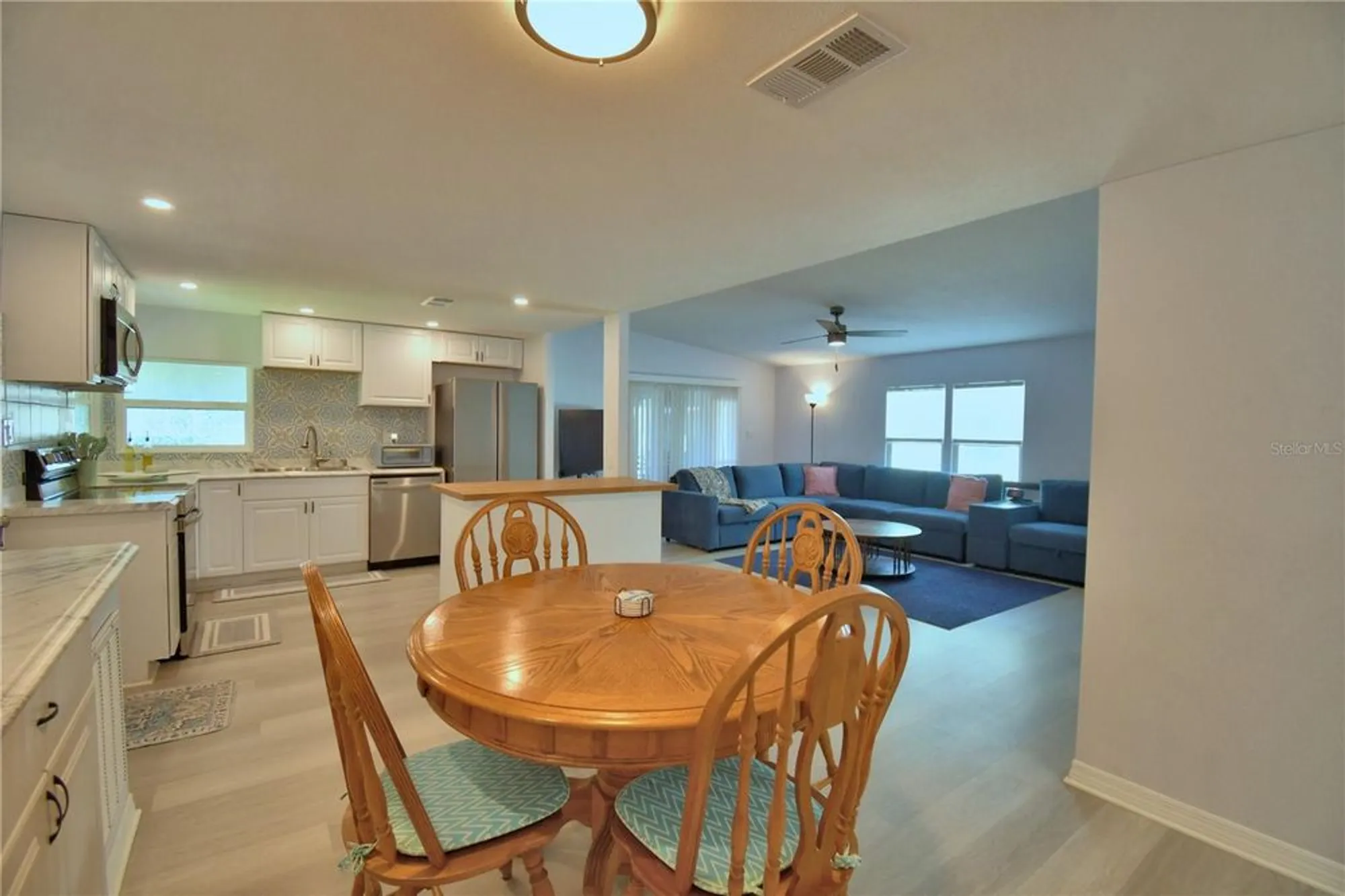 Property Slideshow image 10 of 48 | 4816 goldenview ln, Lakeland, FL, 33811