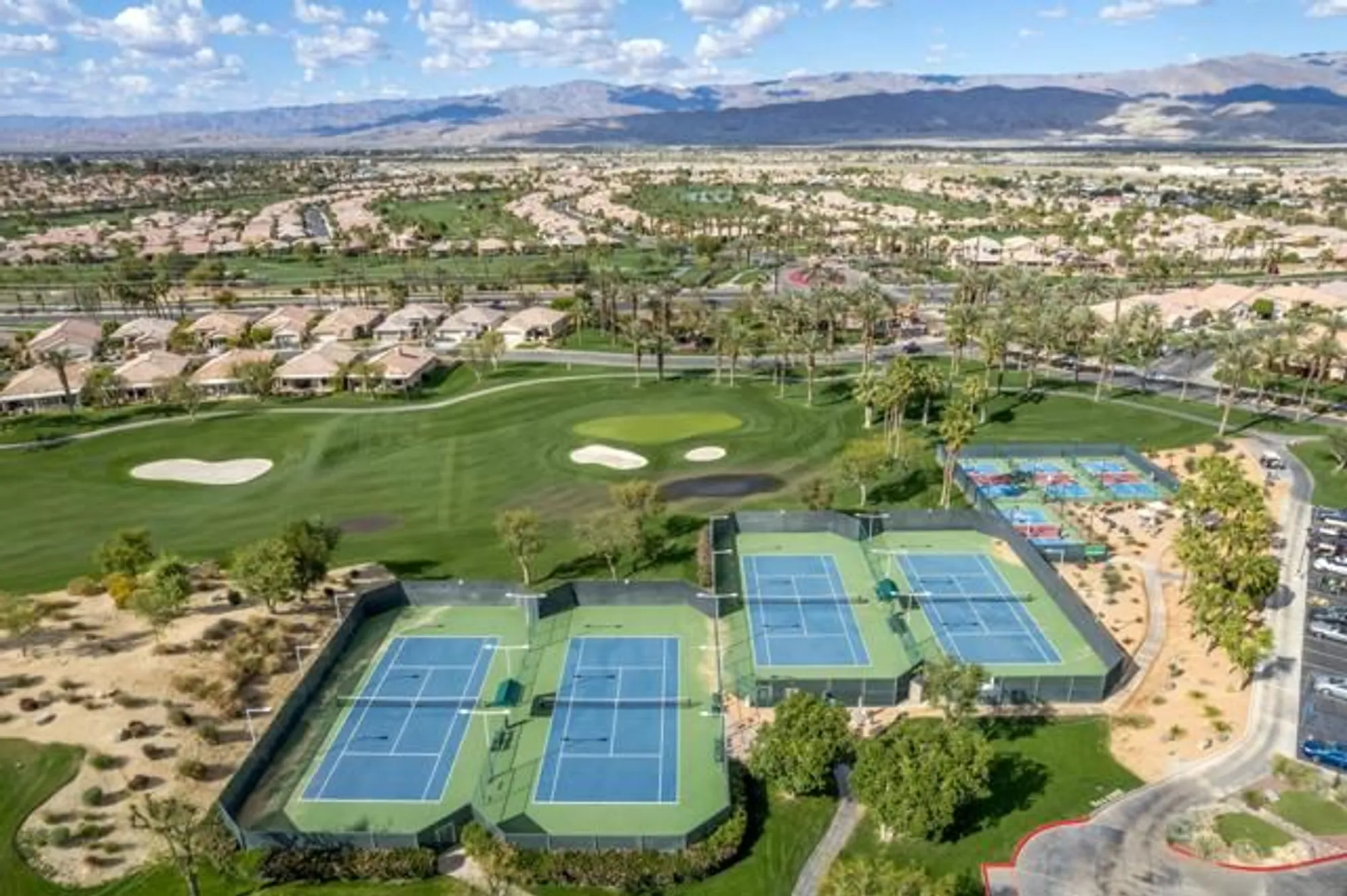 Property Slideshow image 28 of 39 | 44382 royal lytham dr, Indio, CA, 92201
