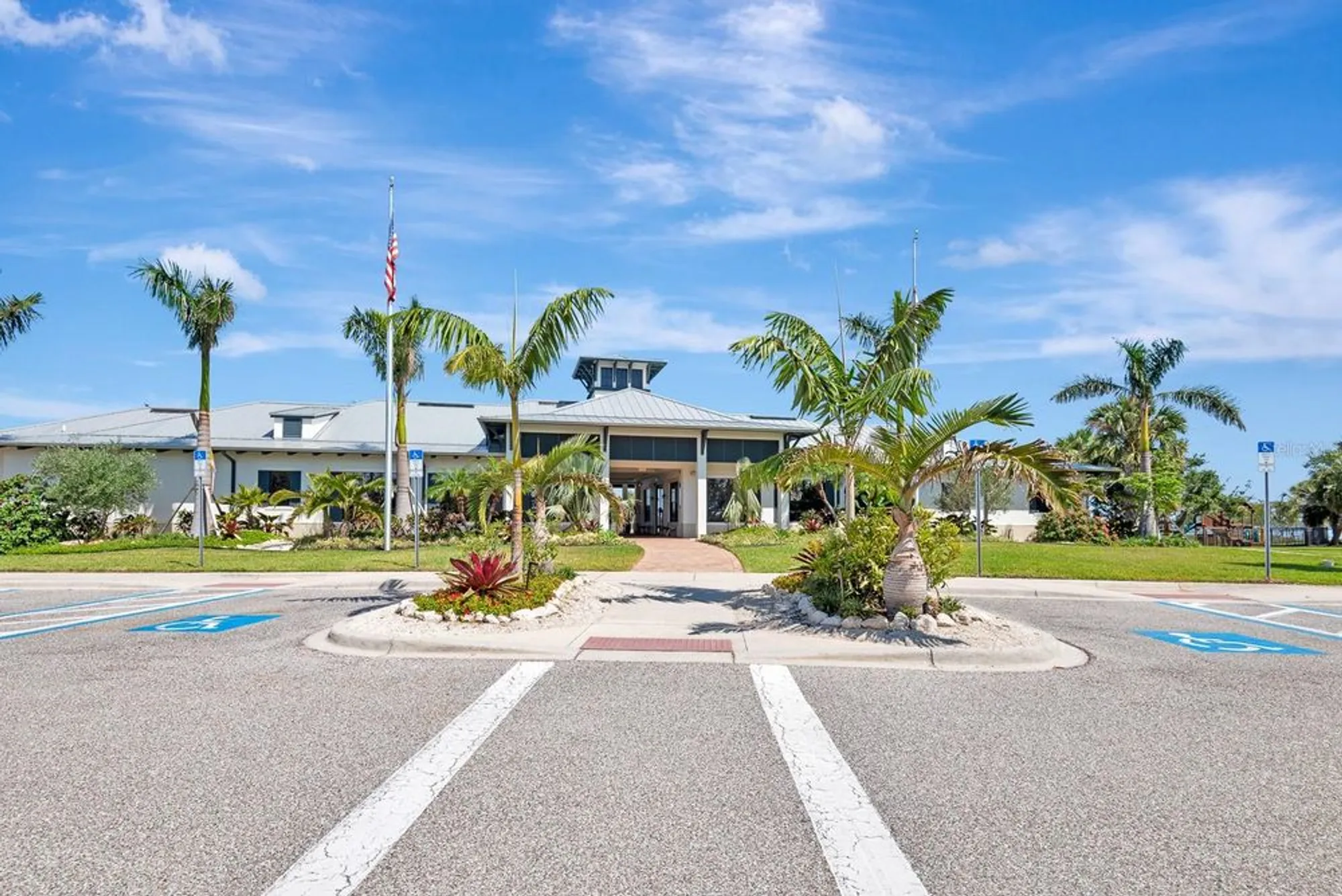 Property Slideshow image 61 of 85 | 915 tidewater shores loop, Bradenton, FL, 34208