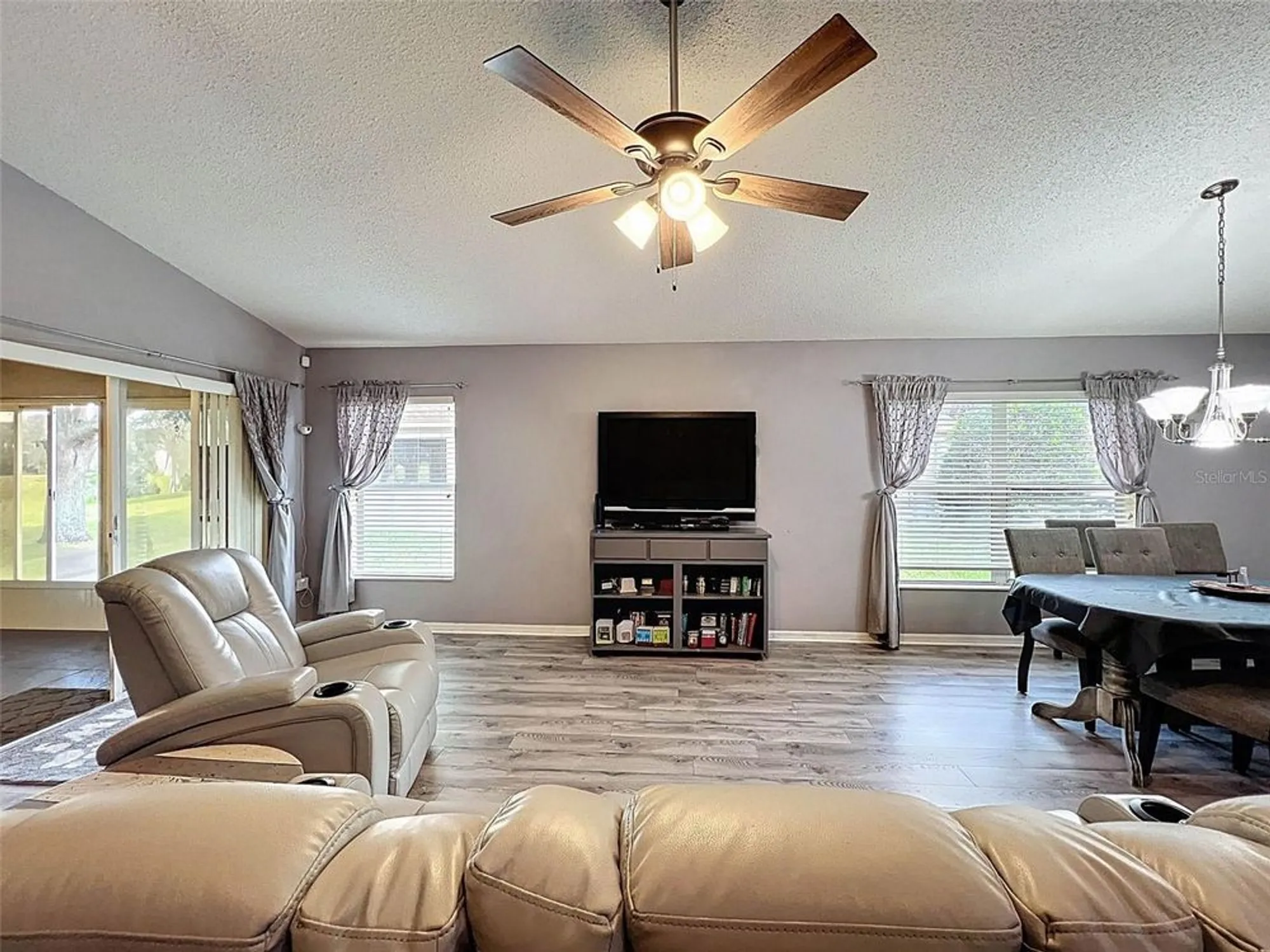 Property Slideshow image 21 of 61 | 189 center oak cir, Spring Hill, FL, 34609