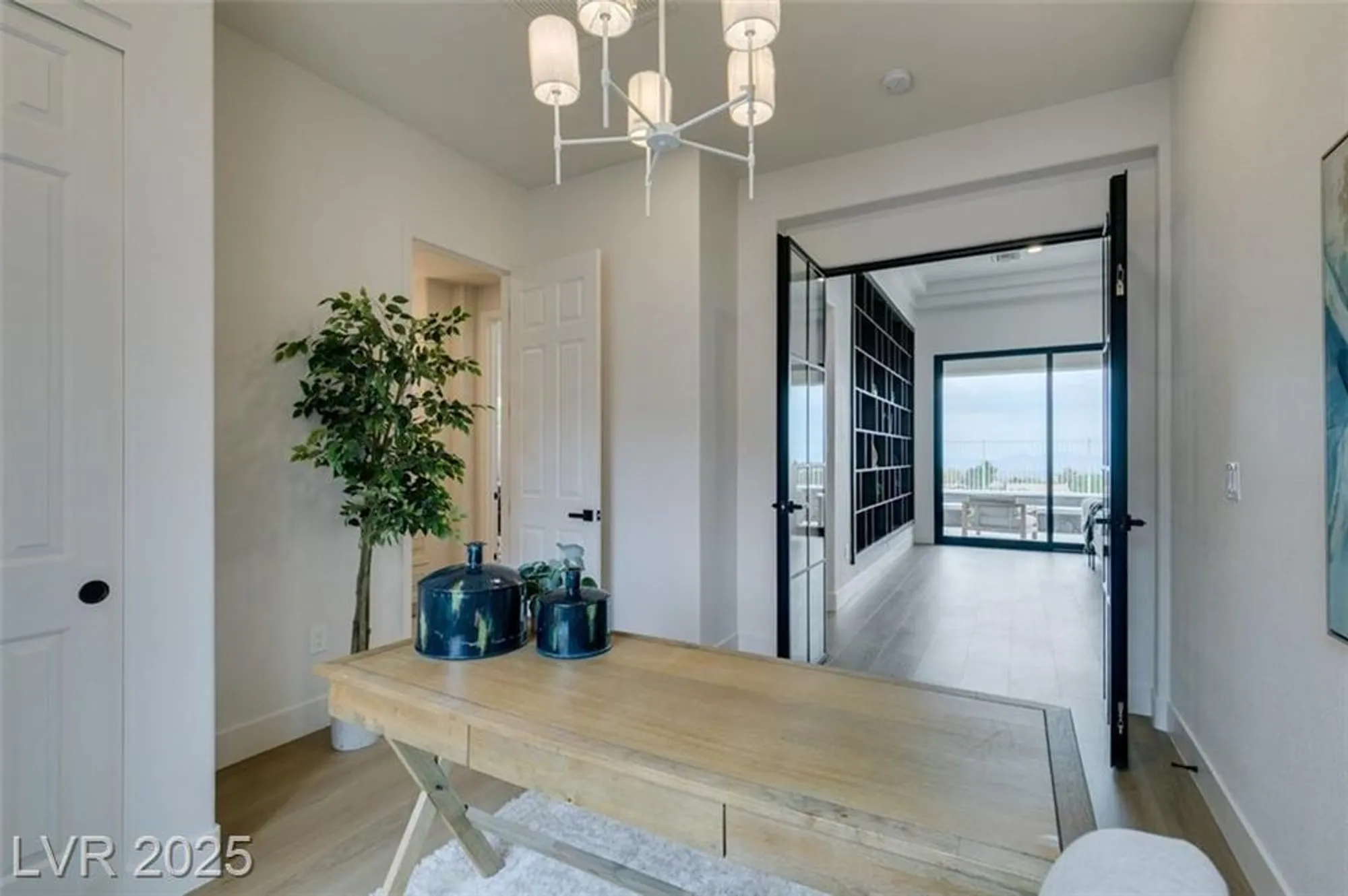 Property Slideshow image 26 of 39 | 2104 hot oak ridge st, Las Vegas, NV, 89134
