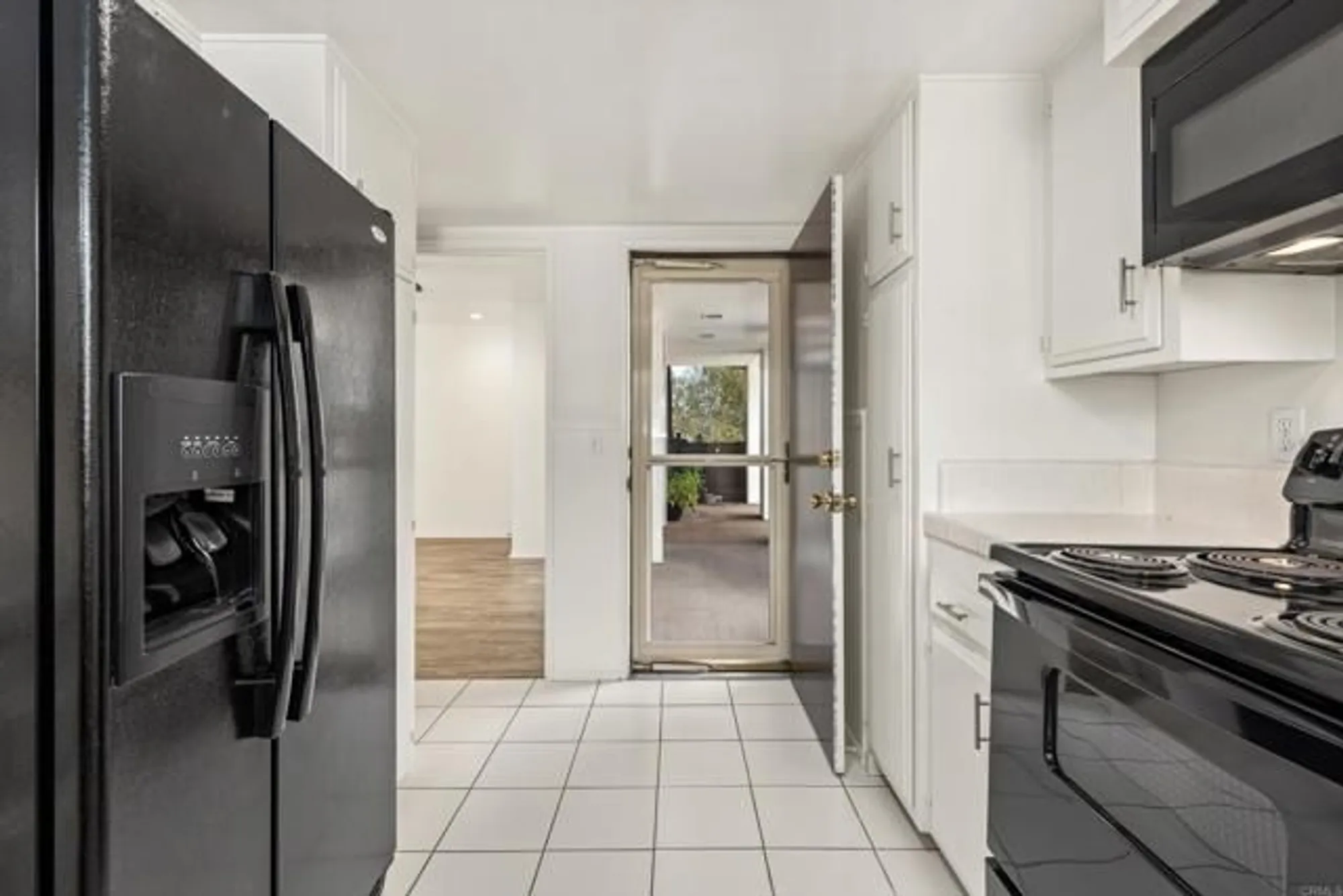 Property Slideshow image 23 of 51 | 1605 sonata ln, San Marcos, CA, 92078