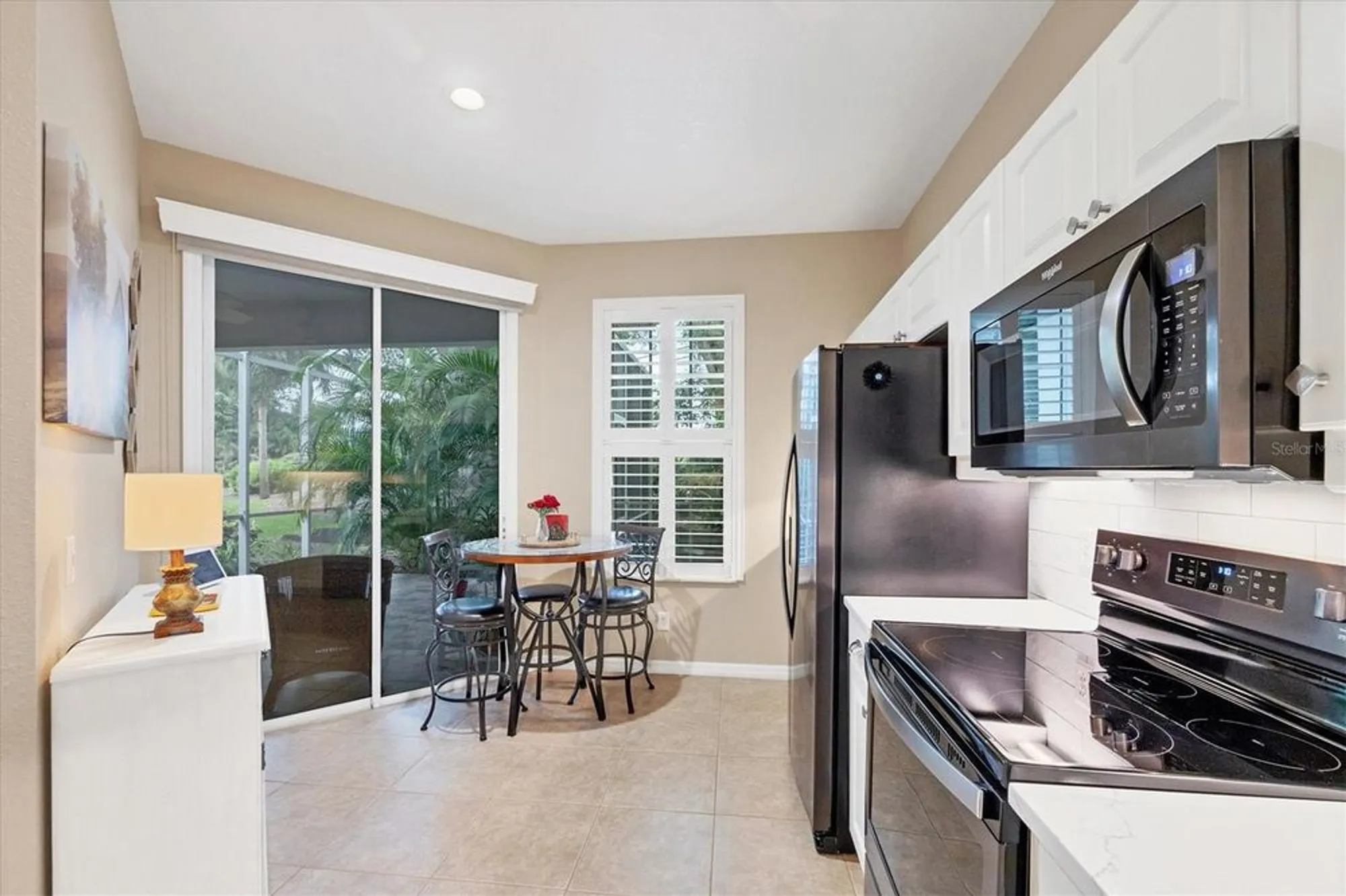 Property Slideshow image 10 of 44 | 914 barclay ct, Venice, FL, 34293