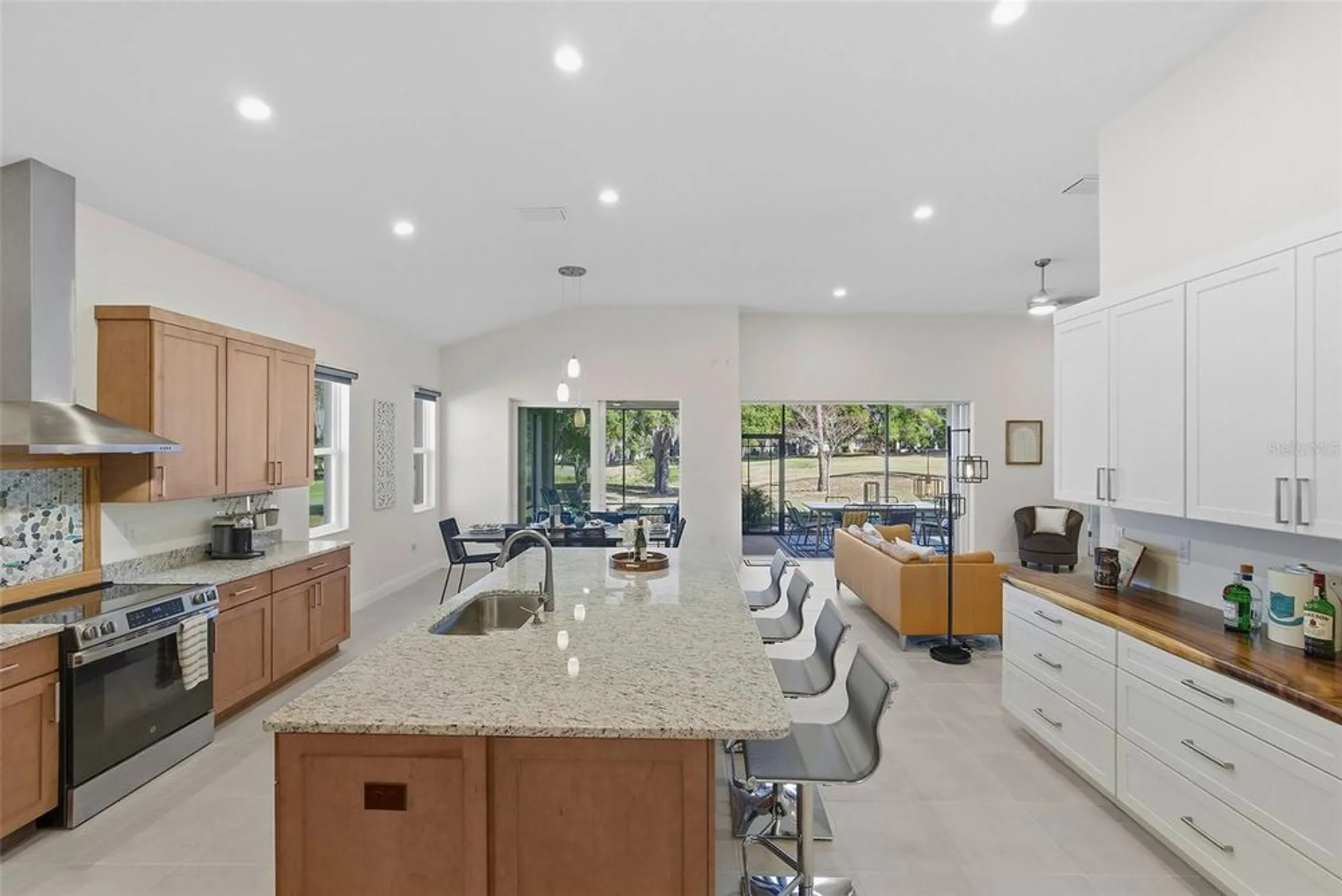 Property Slideshow image 10 of 62 | 5090 greens dr, Lady Lake, FL, 32159