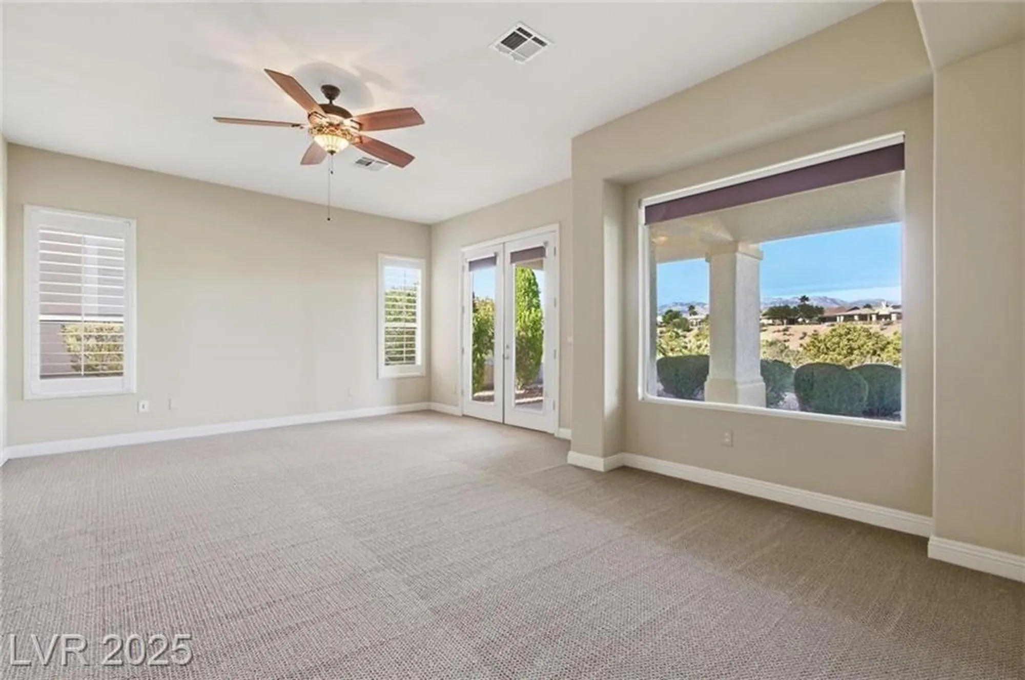 Property Slideshow image 33 of 84 | 10286 rio de thule ln, Las Vegas, NV, 89135