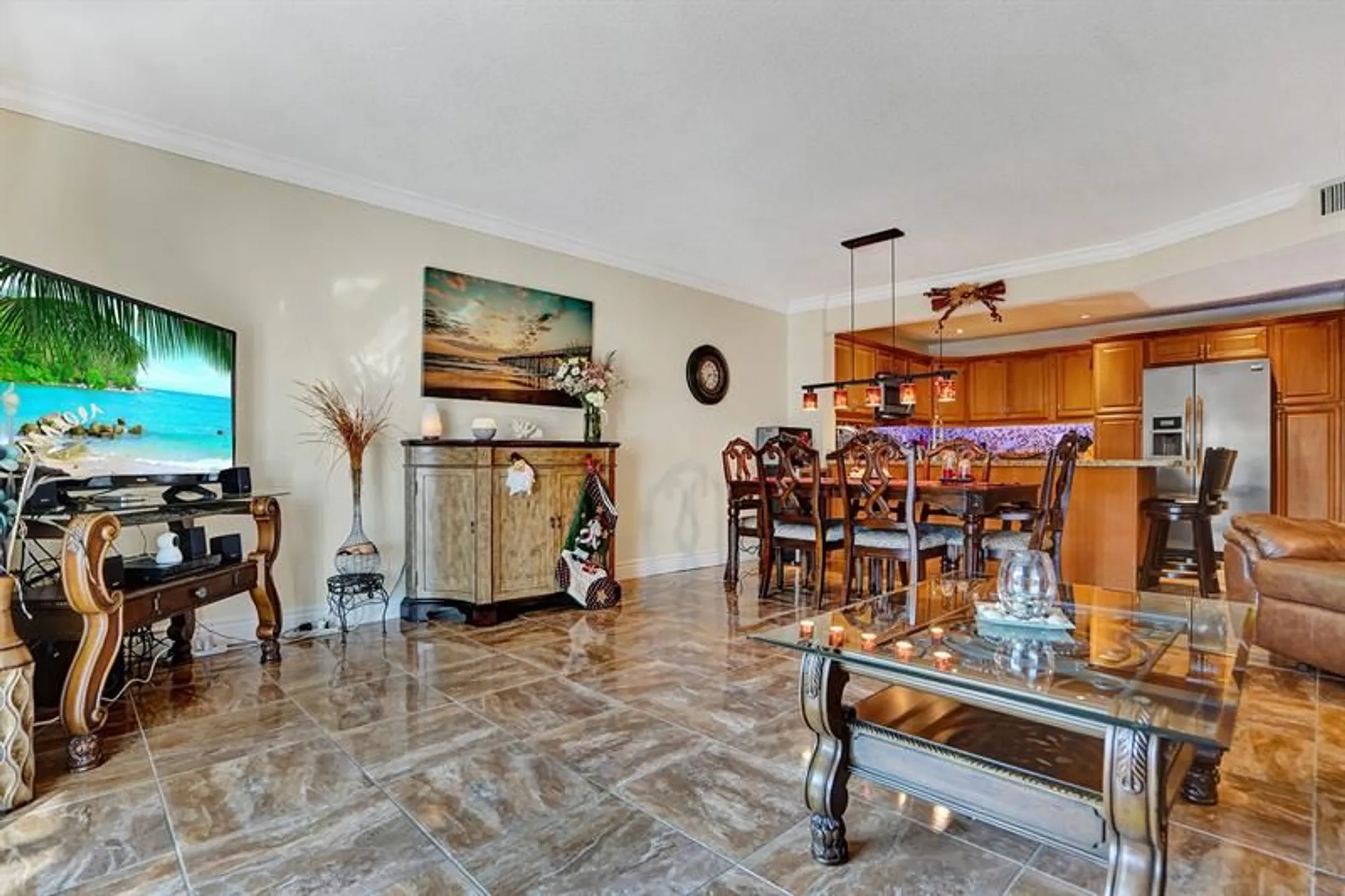 Property Slideshow image 16 of 36 | 4751 nw 21st st 202, Lauderhill, FL, 33313