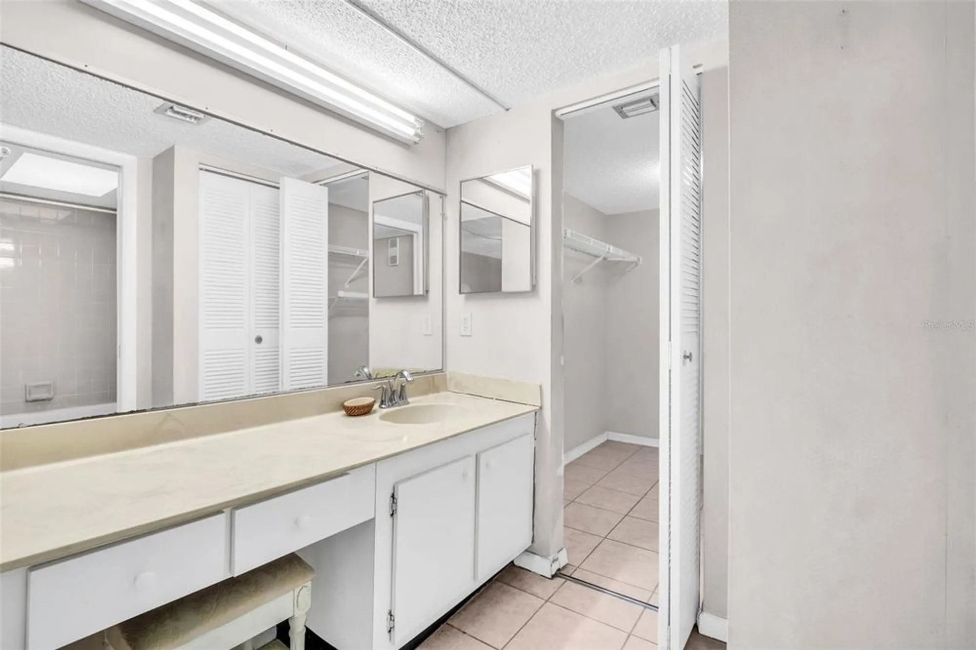 Property Slideshow image 14 of 37 | 11945 143rd st 7121, Largo, FL, 33774