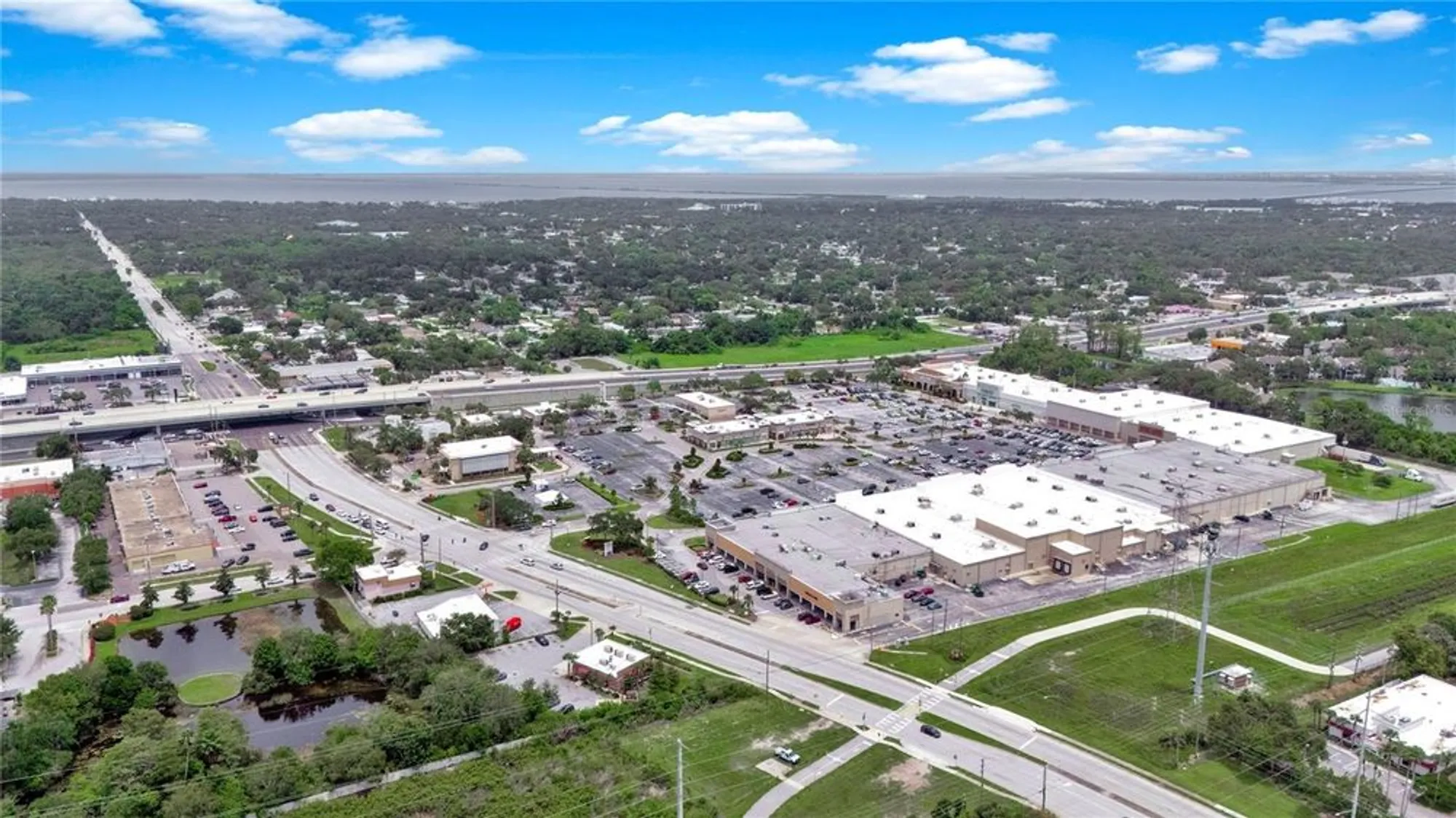 Property Slideshow image 34 of 38 | 2463 brazilia dr apt 31, Clearwater, FL, 33763