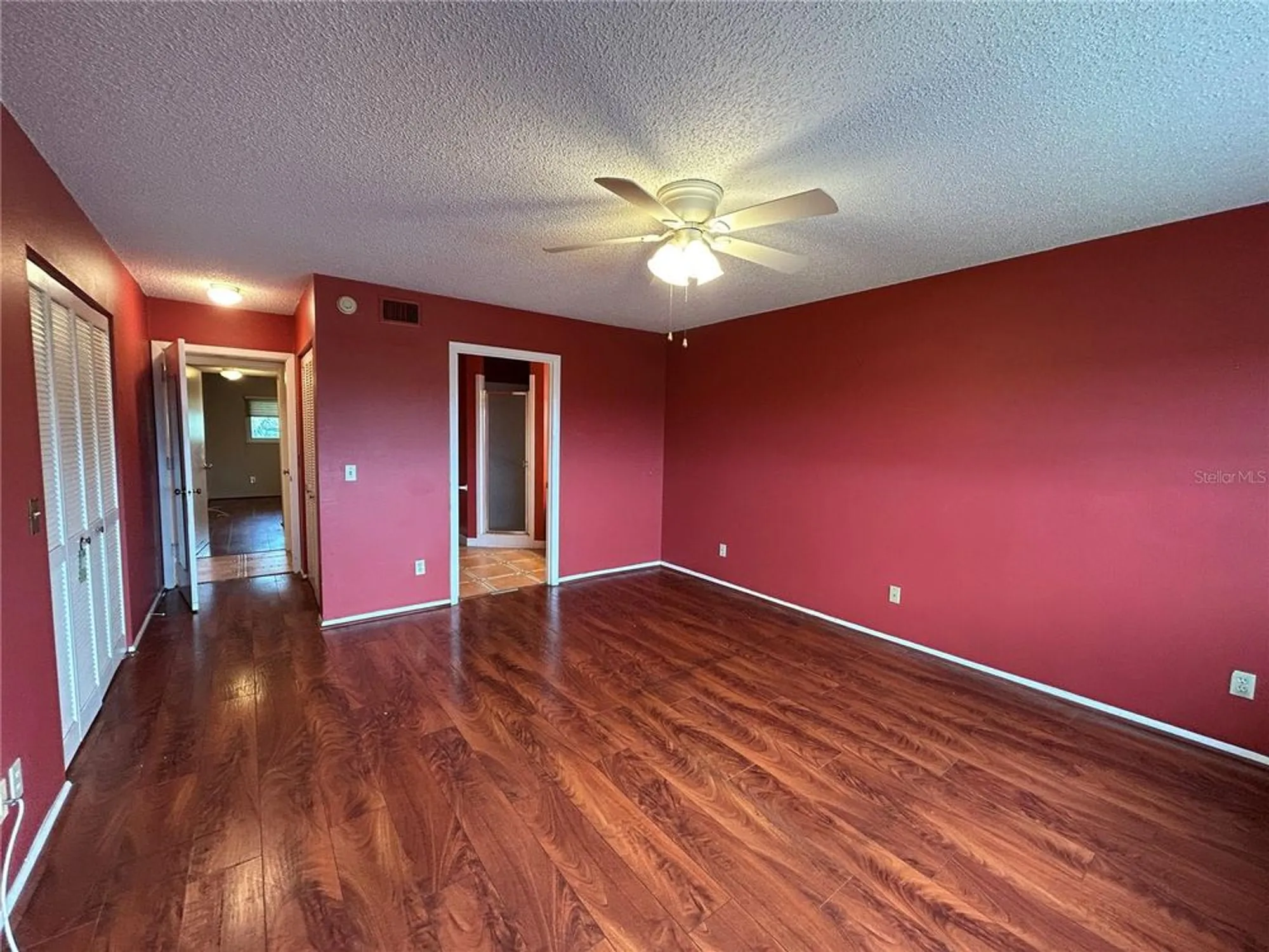 Property Slideshow image 22 of 34 | 2221 norwegian dr 57, Clearwater, FL, 33763