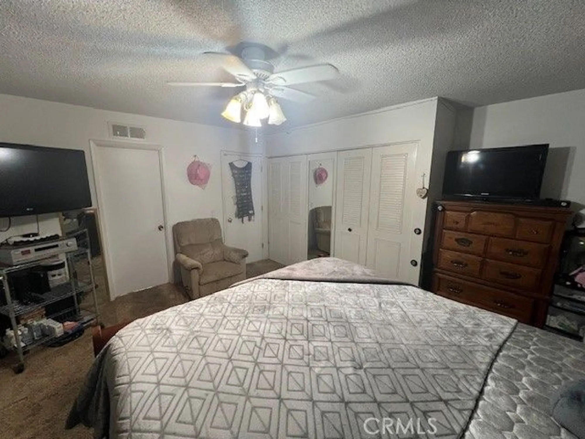 Property Slideshow image 23 of 73 | 1140 amberwood dr, Hemet, CA, 92543