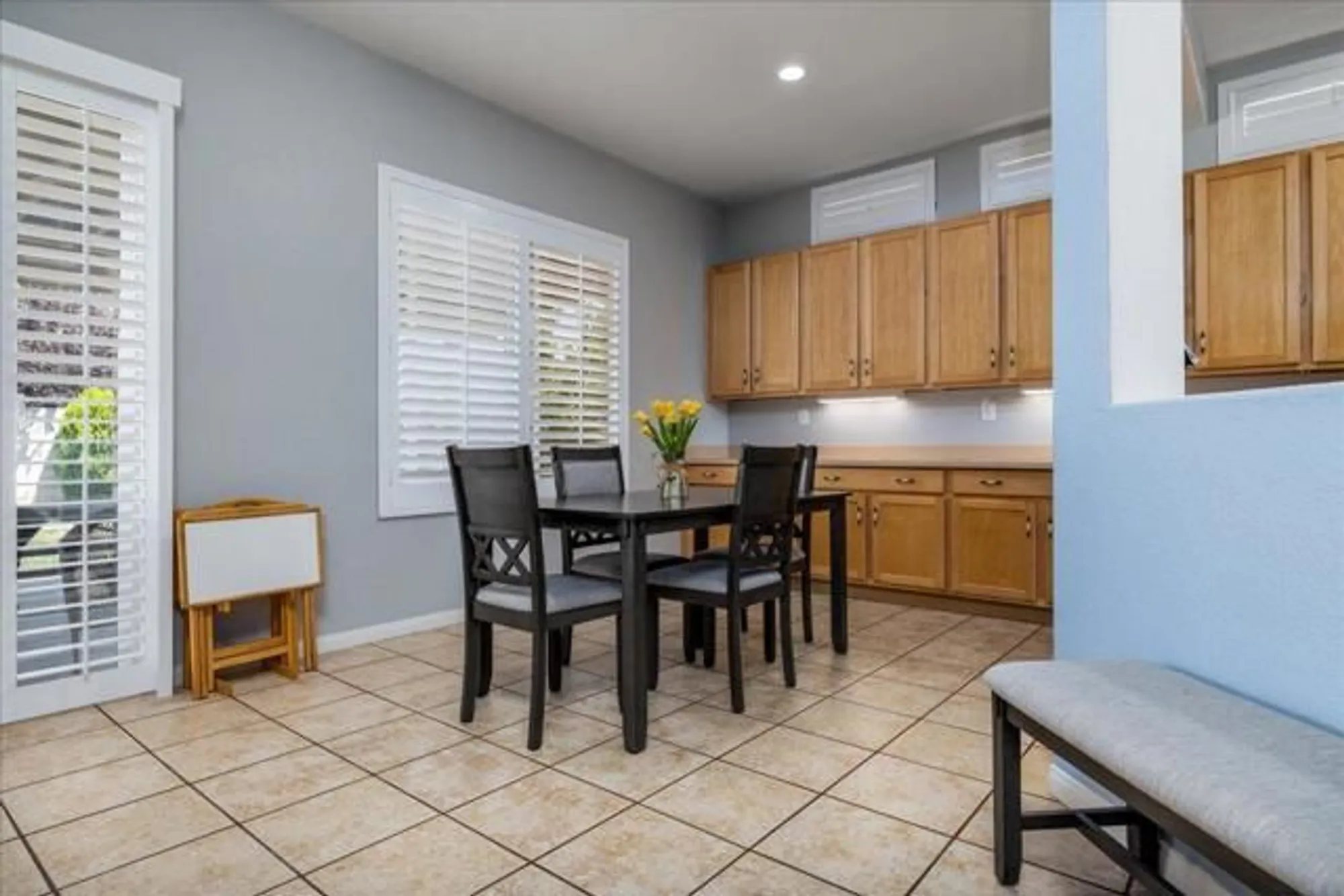 Property Slideshow image 12 of 40 | 2165 birdie dr, Banning, CA, 92220