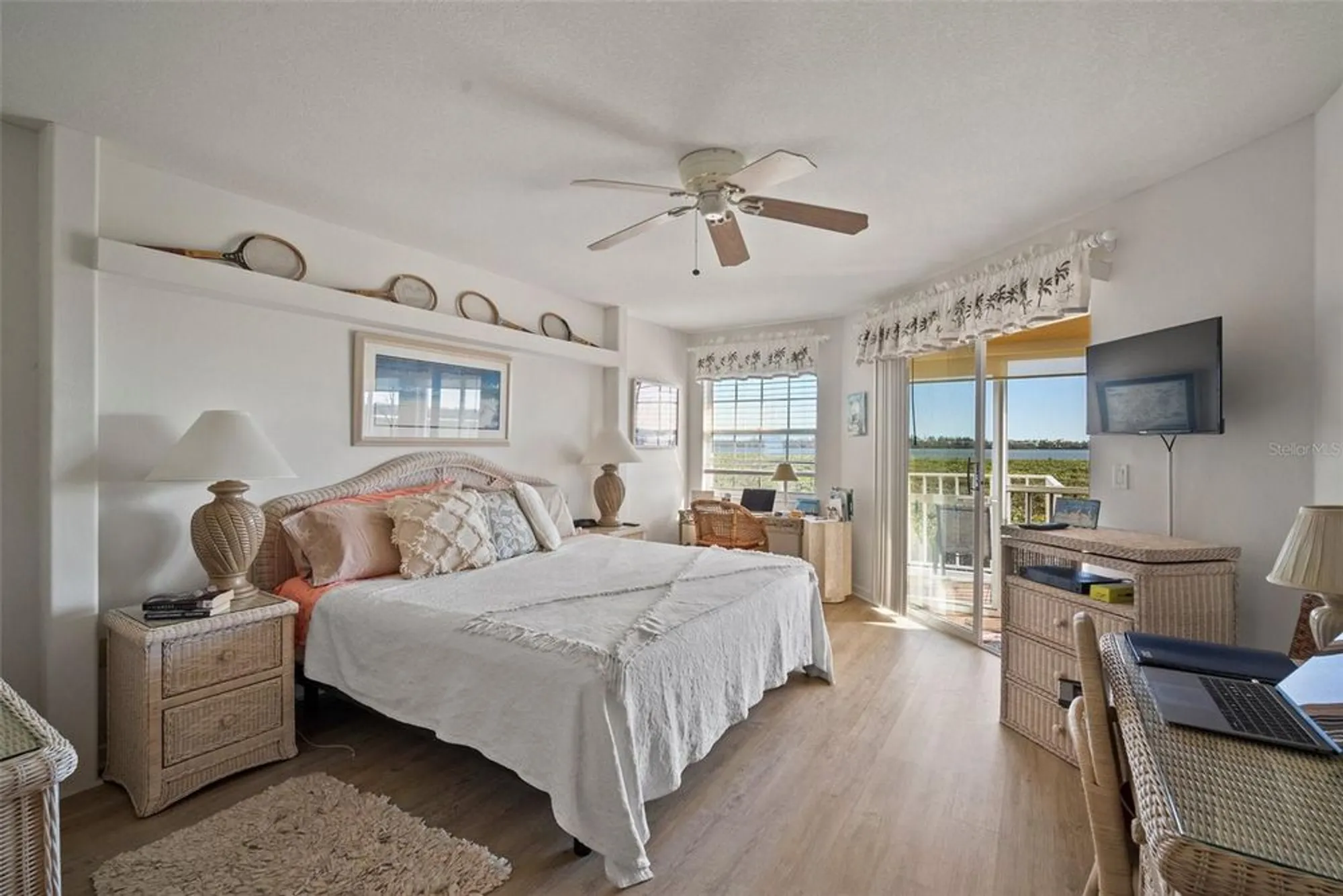 Property Slideshow image 16 of 52 | 1323 perico point cir # 107, Bradenton, FL, 34209