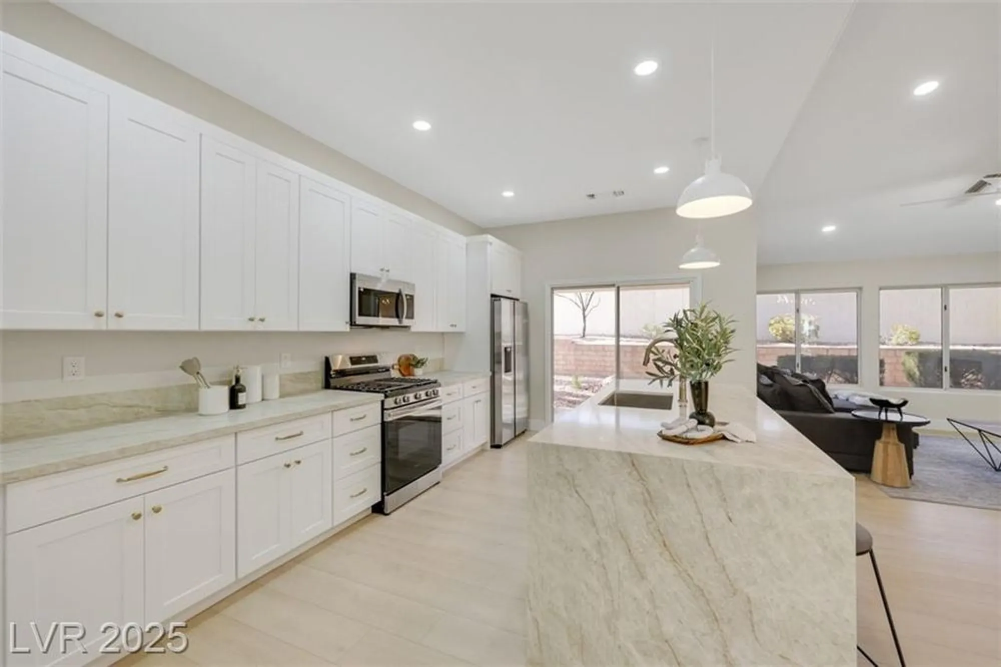 Property Slideshow image 7 of 31 | 2441 banora point dr, Las Vegas, NV, 89134