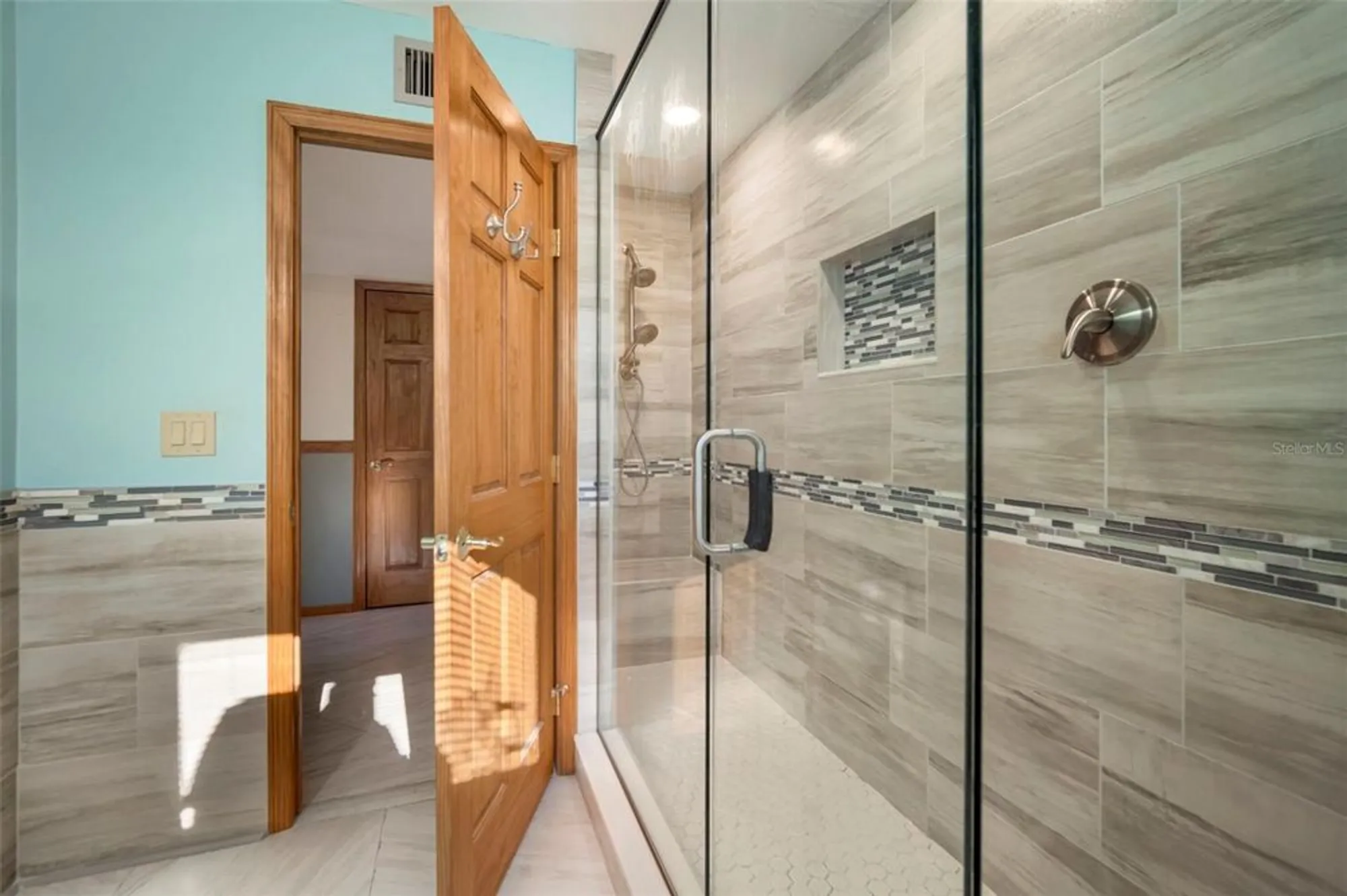 Property Slideshow image 24 of 49 | 609 fox hills dr, Sun City Center, FL, 33573