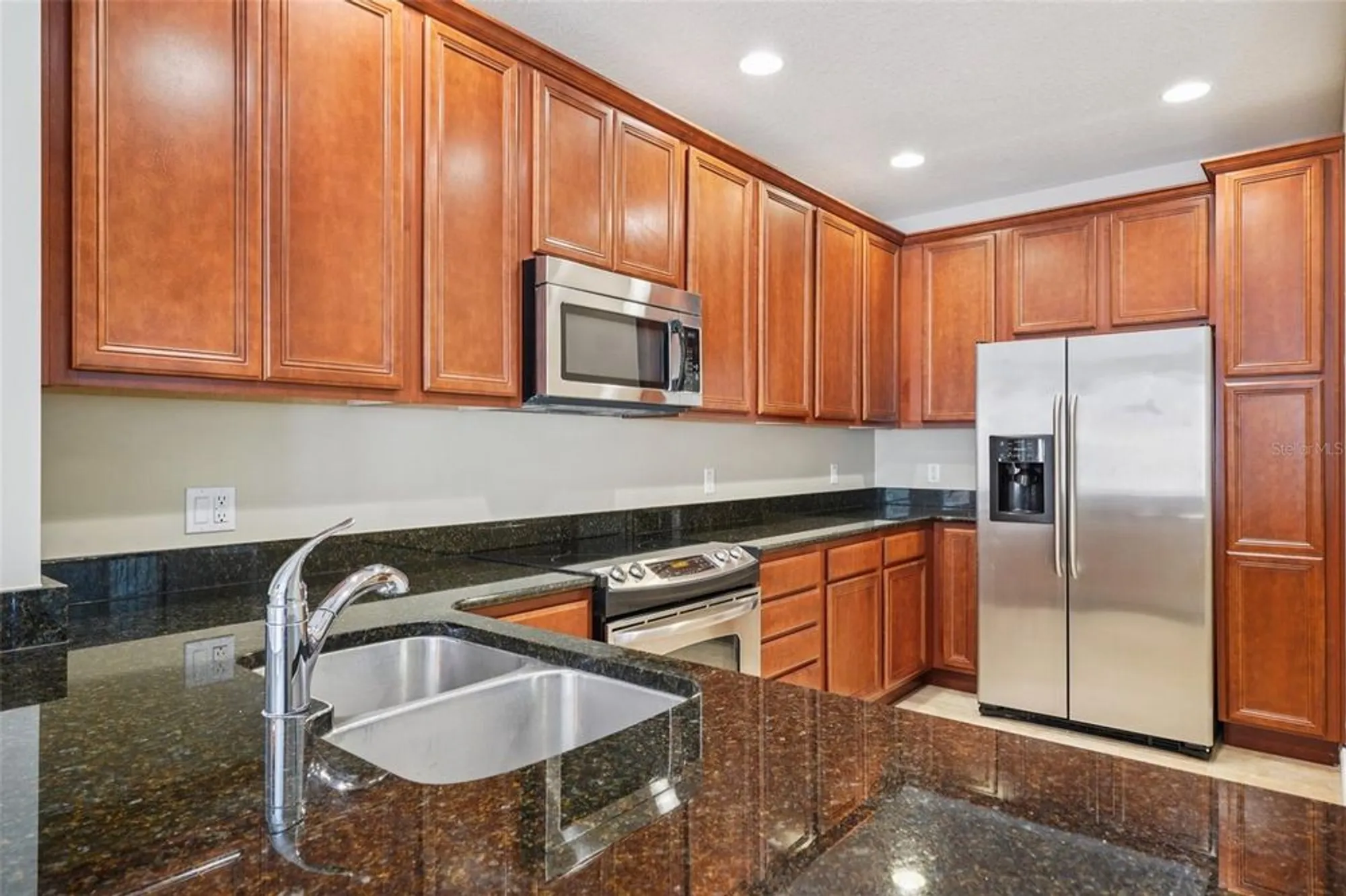 Property Slideshow image 12 of 59 | 8430 leatherleaf ln, Orlando, FL, 32827