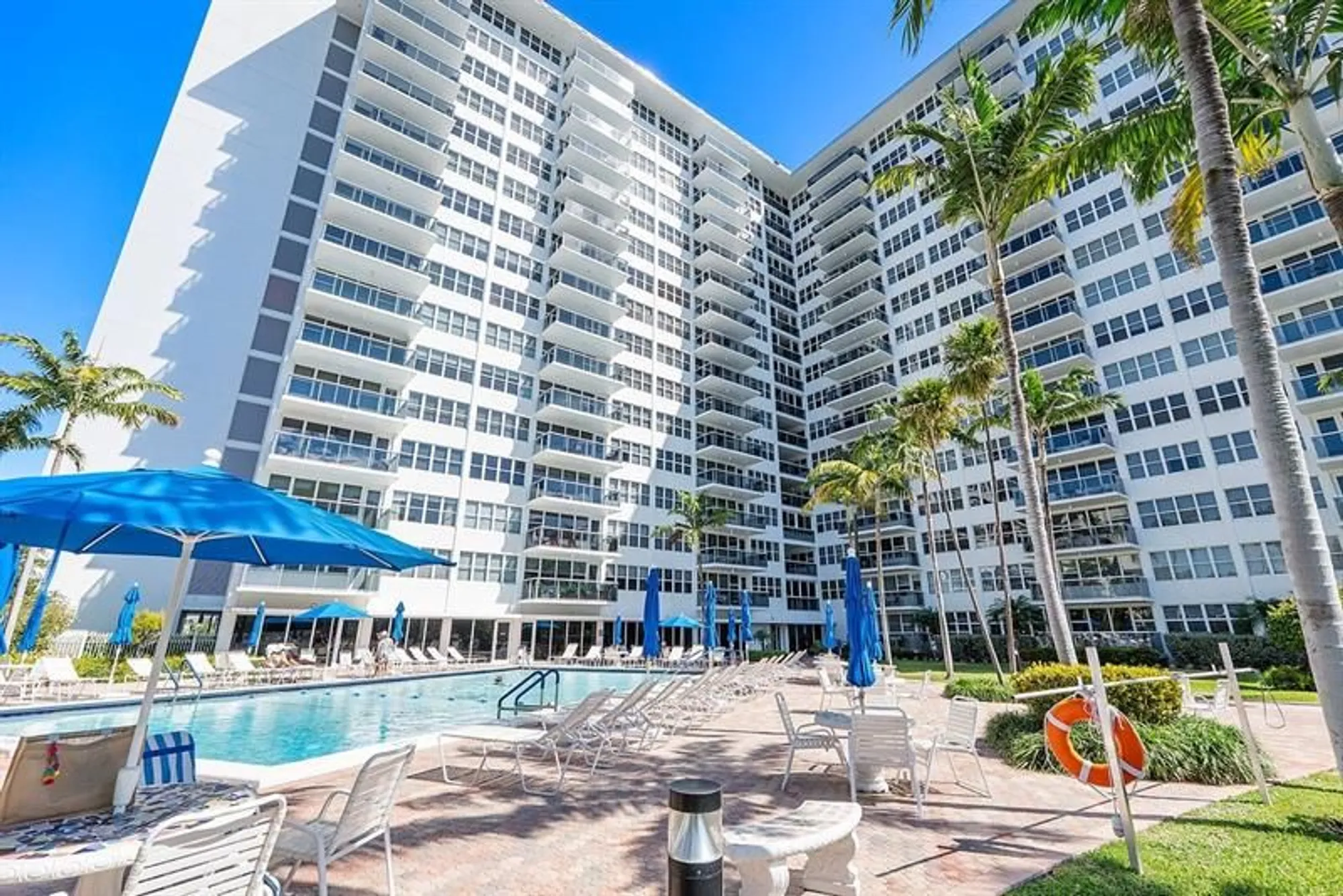 Property Slideshow image 27 of 53 | 3300 ne 36th st 303, Fort Lauderdale, FL, 33308