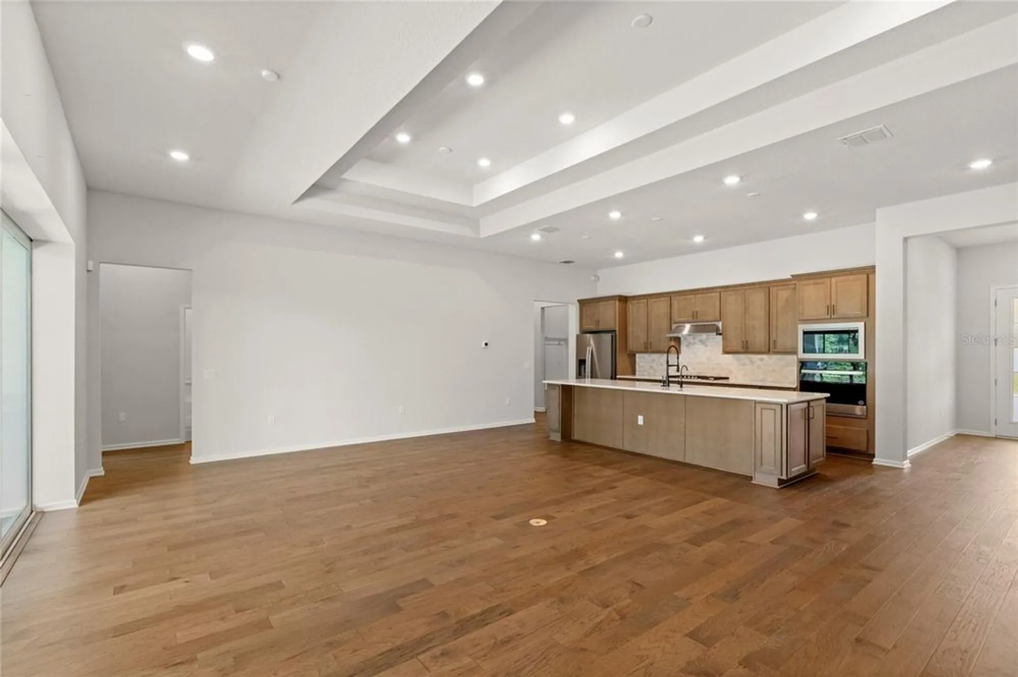 Property Slideshow image 18 of 52 | 15084 canopy cover dr, Winter Garden, FL, 34787