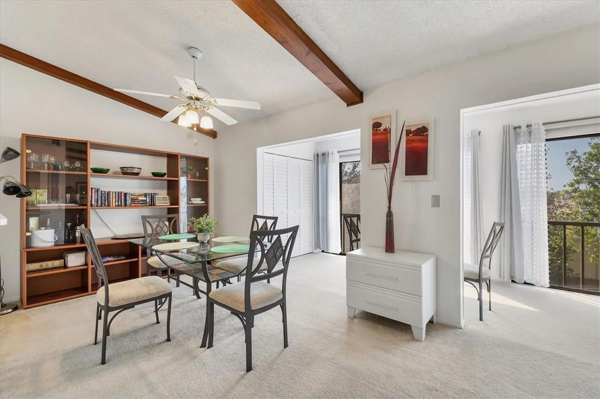 Property Slideshow image 10 of 64 | 2446 clubhouse cir unit 202, Sarasota, FL, 34232