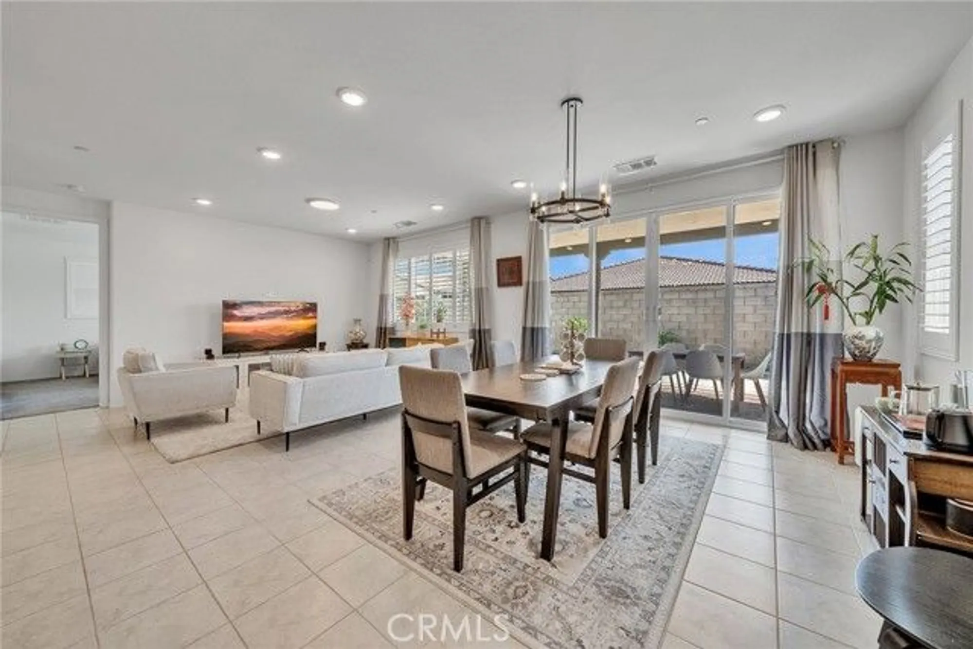 Property Slideshow image 12 of 40 | 4613 s amherst privado, Ontario, CA, 91761