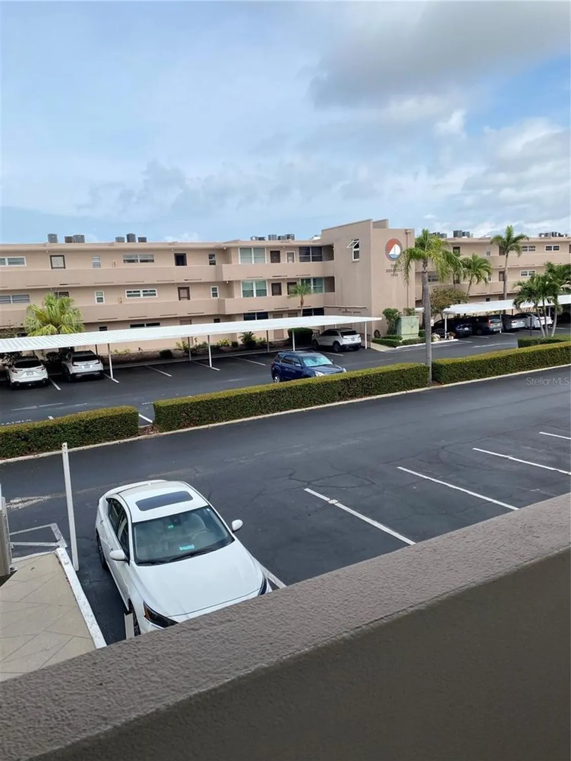 Property Slideshow image 5 of 45 | 7425 bay island dr 203, South Pasadena, FL, 33707