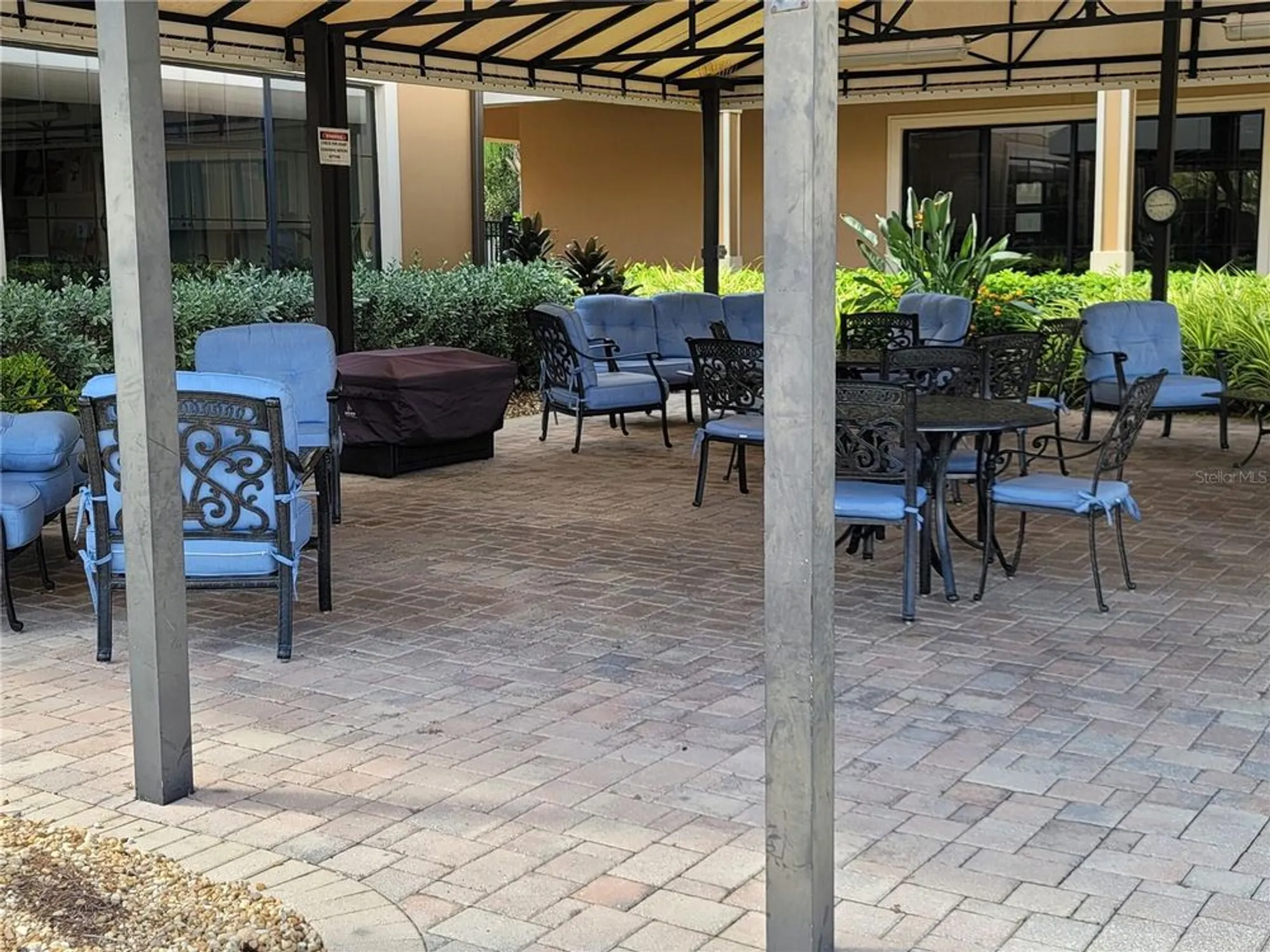 Property Slideshow image 64 of 100 | 303 bluewater falls ct, Apollo Beach, FL, 33572