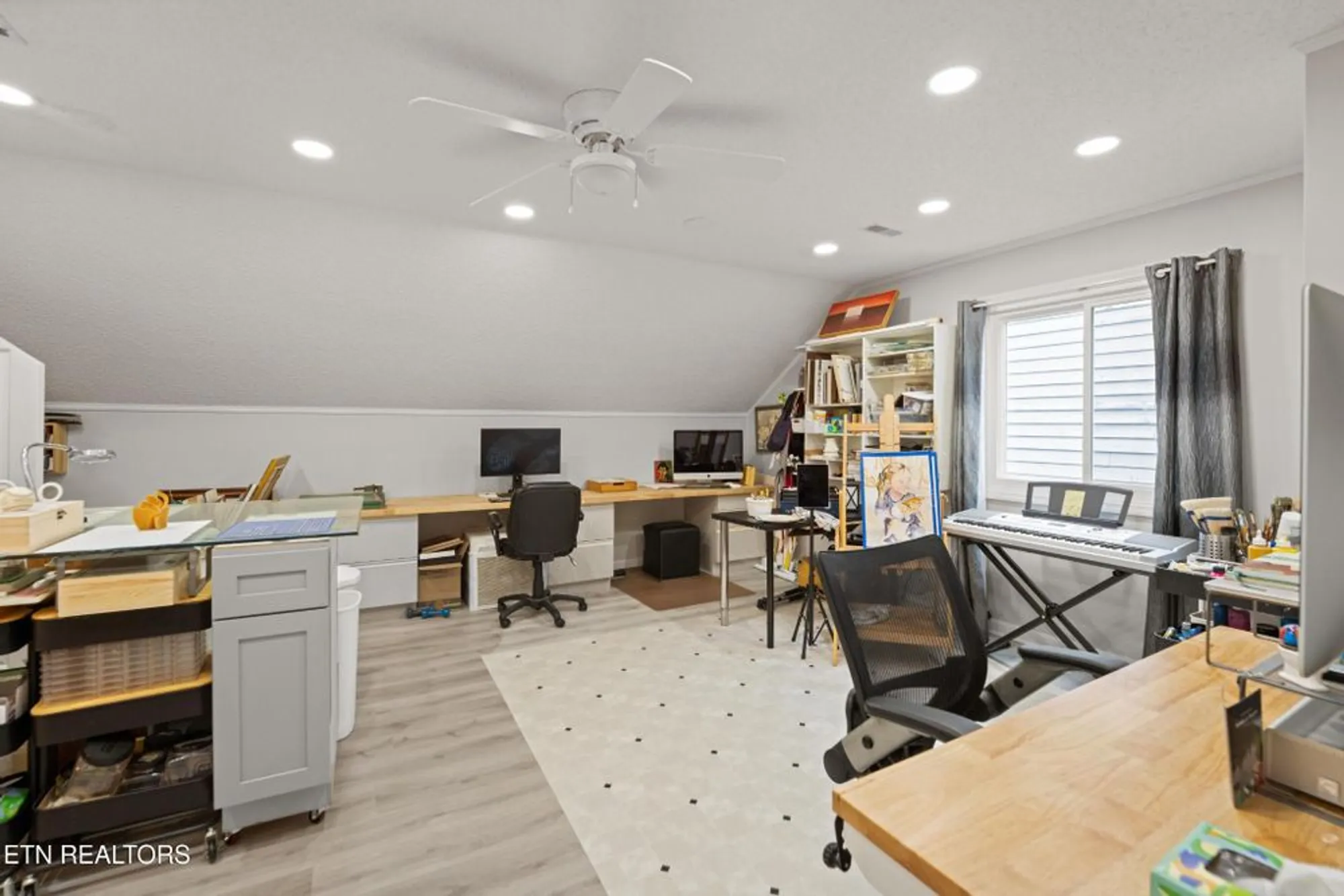 Property Slideshow image 25 of 45 | 213 dorchester ct, Crossville, TN, 38558