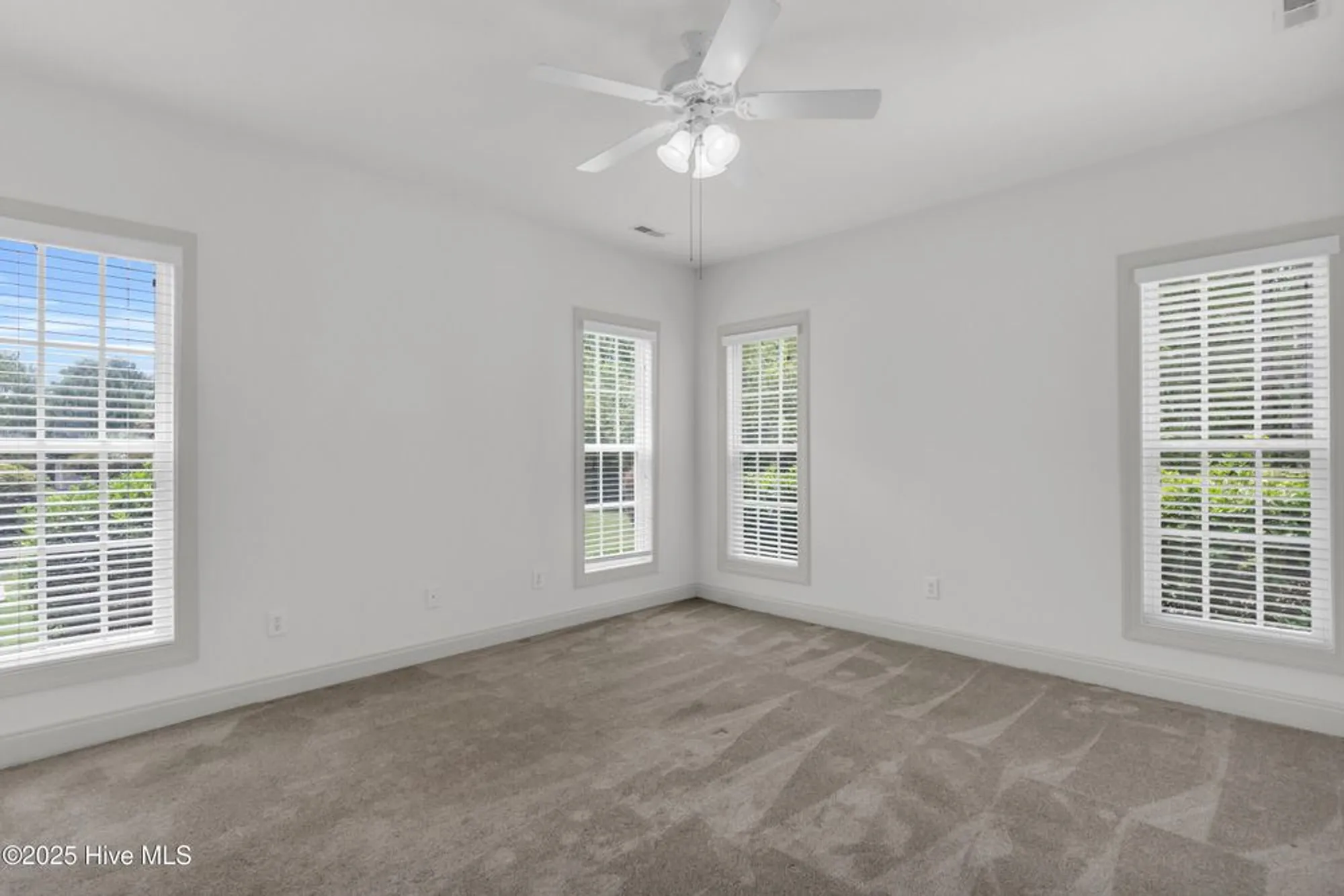 Property Slideshow image 21 of 74 | 2904 legends dr, Southport, NC, 28461