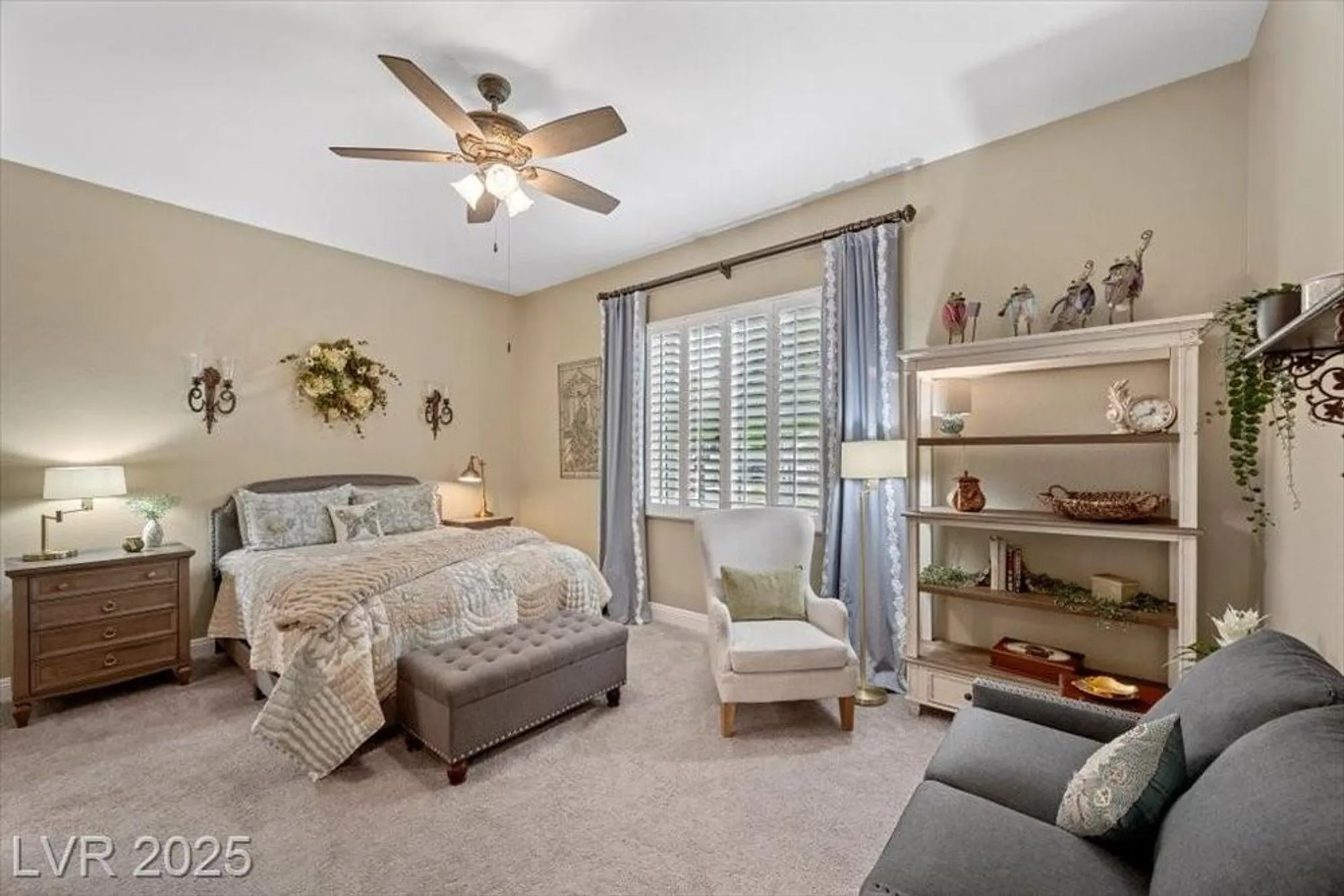 Property Slideshow image 24 of 69 | 44 stone yucca ct, Henderson, NV, 89011