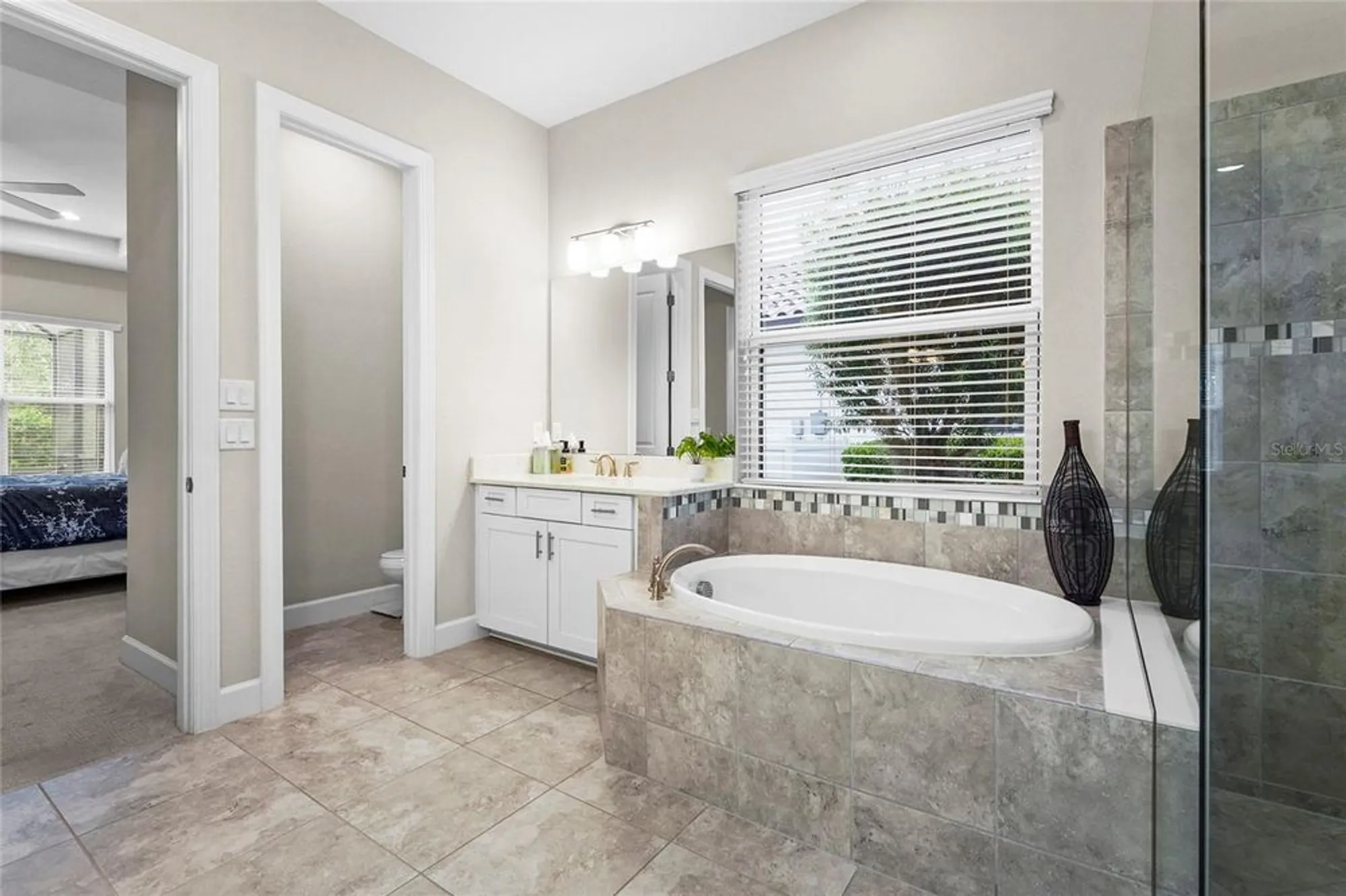 Property Slideshow image 38 of 85 | 13902 messina loop, Bradenton, FL, 34211