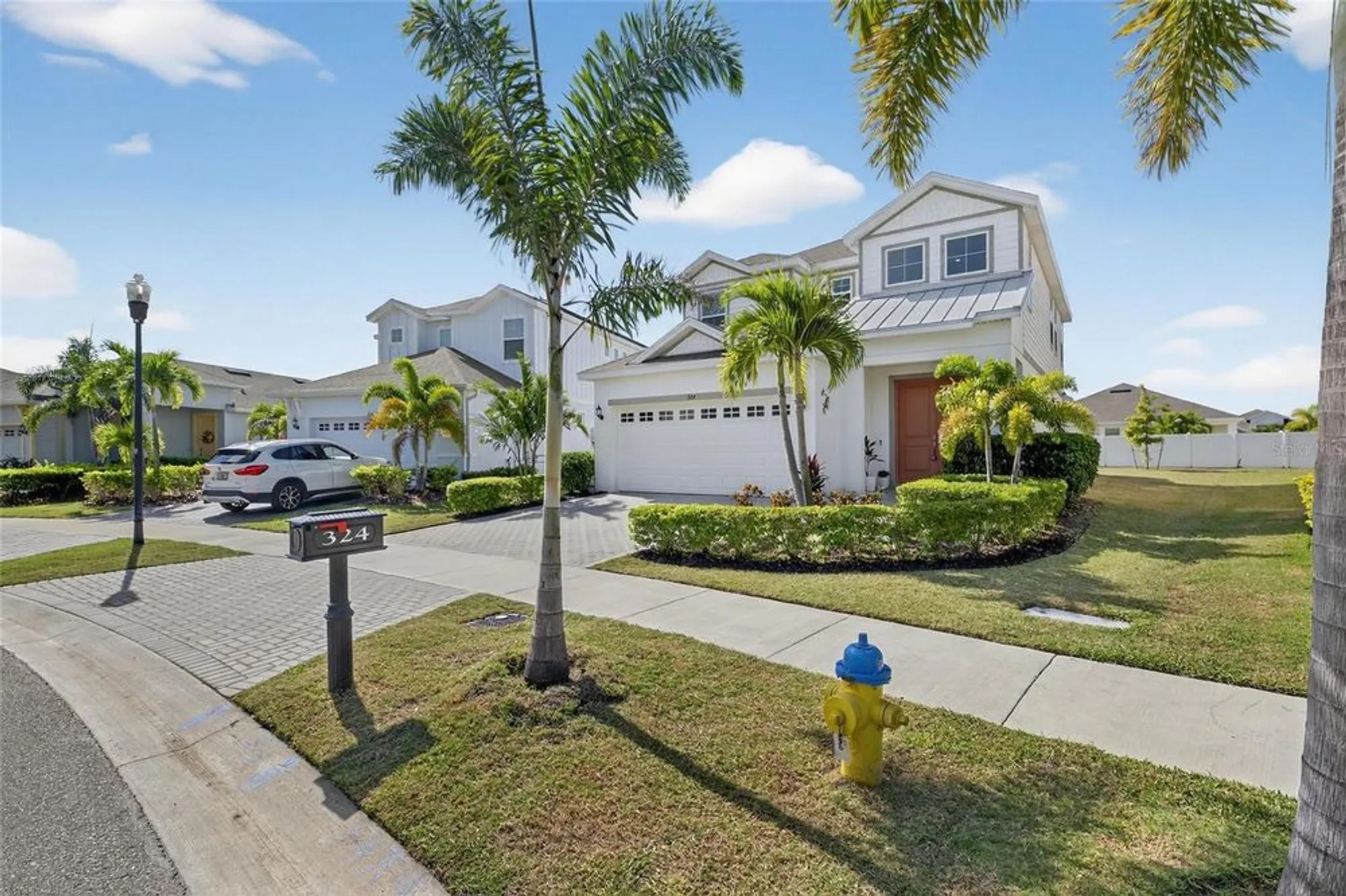 Property Slideshow image 71 of 91 | 324 blackrock ln, Apollo Beach, FL, 33572