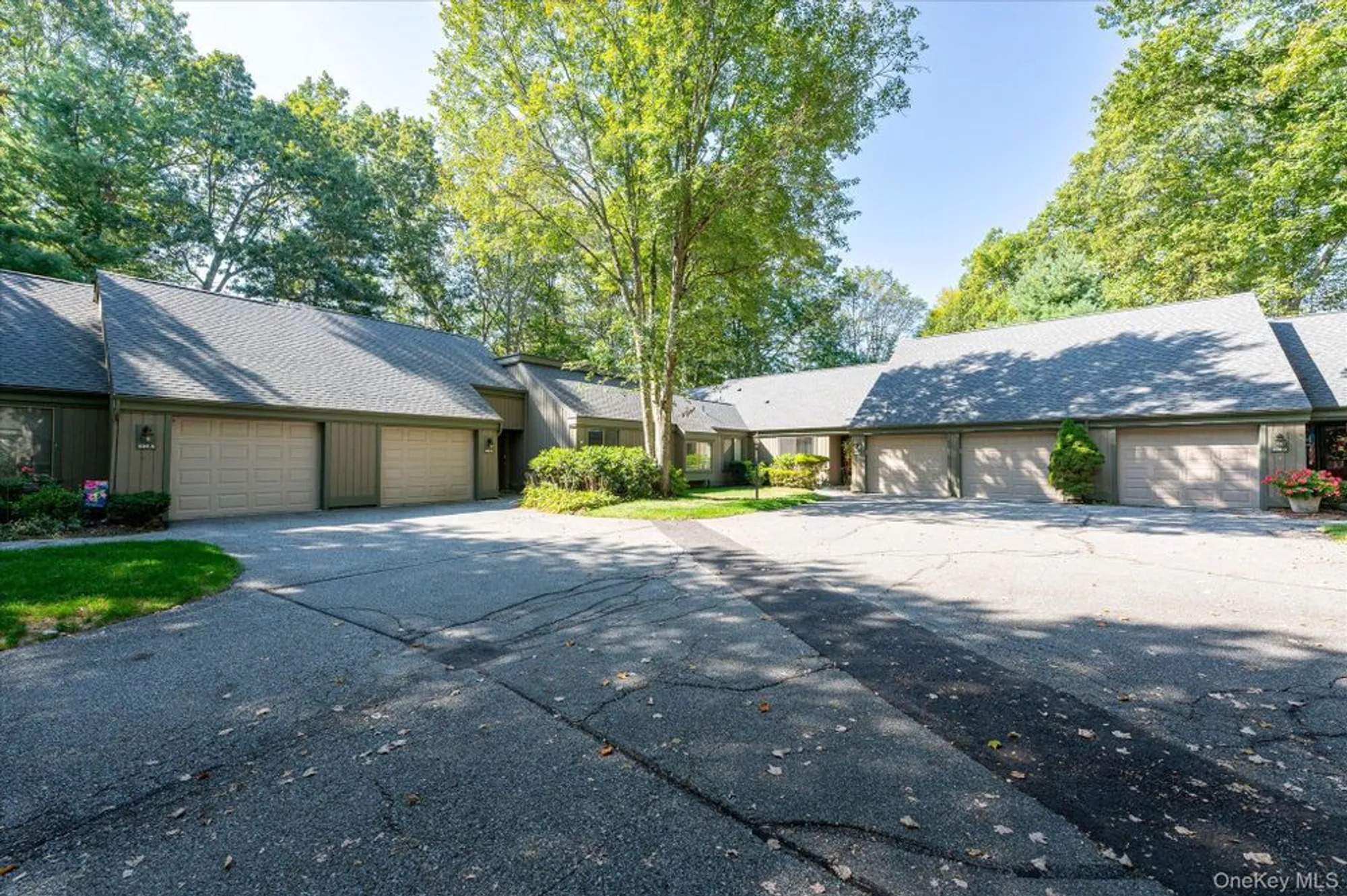 Property Slideshow image 20 of 28 | 438 heritage hls b, Somers, NY, 10589