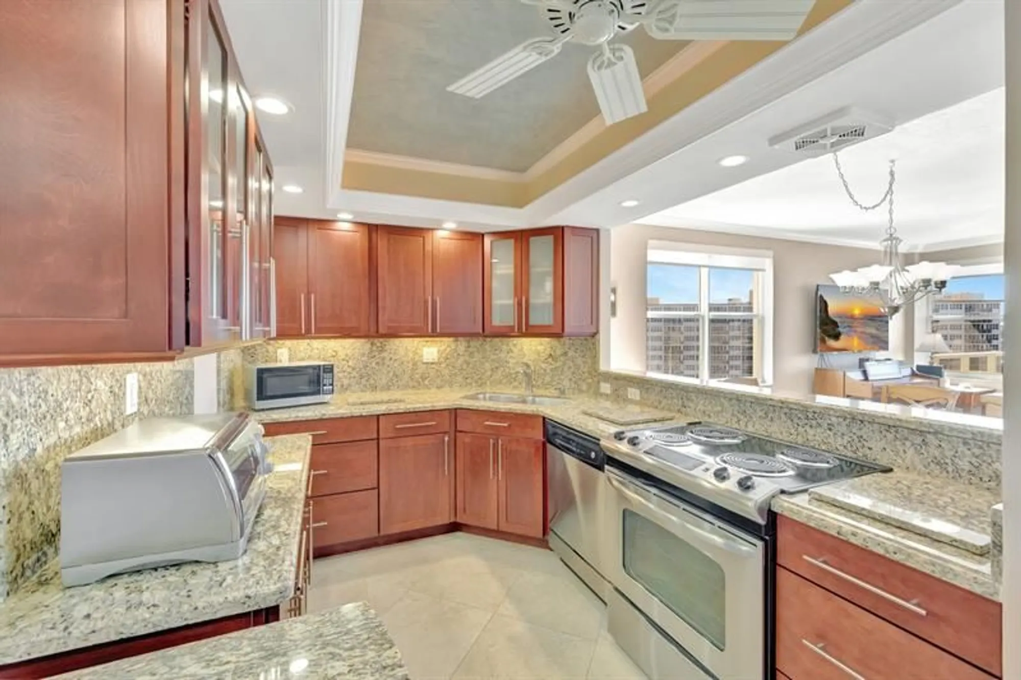 Property Slideshow image 11 of 49 | 3300 ne 36th st 1516, Fort Lauderdale, FL, 33308