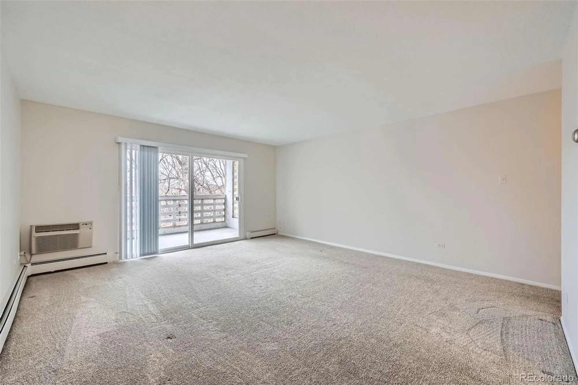Property Slideshow image 4 of 12 | 655 s alton way 6c, Denver, CO, 80247
