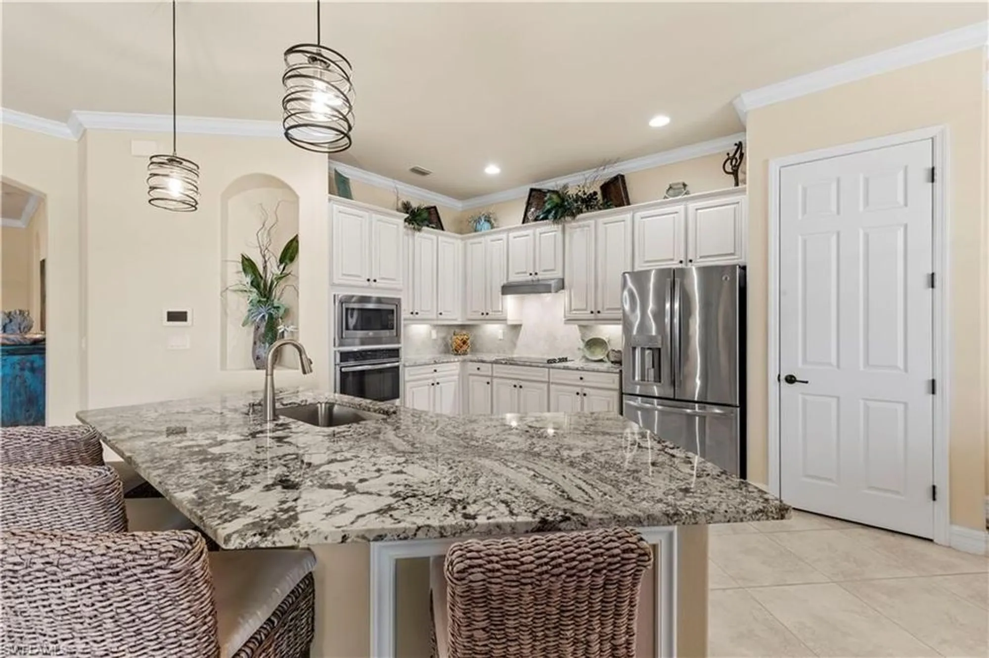 Property Slideshow image 16 of 47 | 28548 longford ct, Bonita Springs, FL, 34135