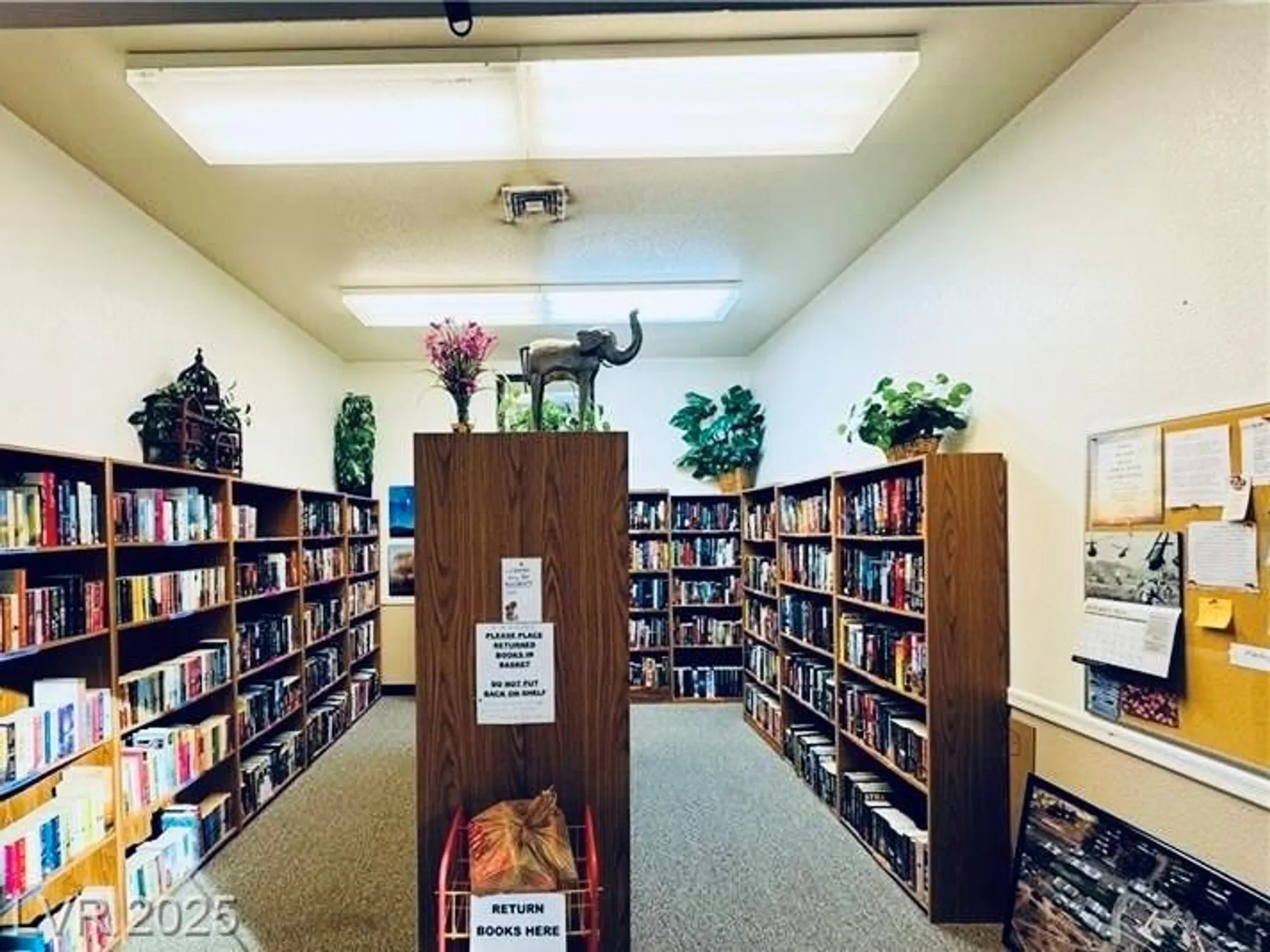 Property Slideshow image 20 of 22 | 881 montecito dr, Pahrump, NV, 89048