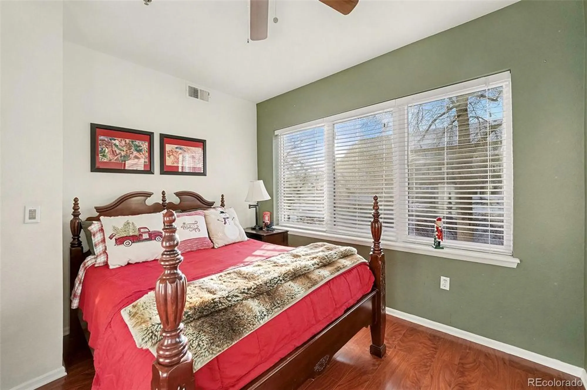 Property Slideshow image 8 of 25 | 2896 w riverwalk cir a105, Littleton, CO, 80123