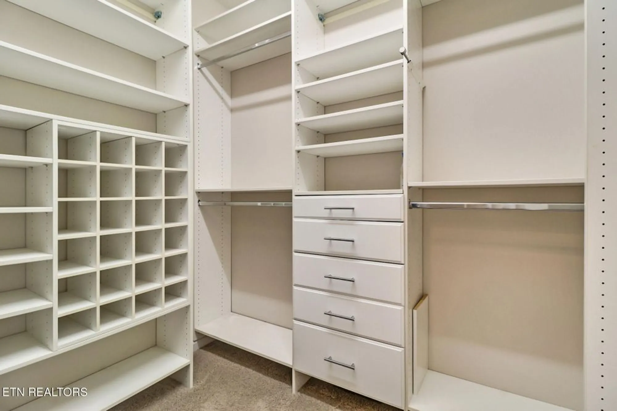Property Slideshow image 24 of 52 | 123 lafayette pt apt 1, Crossville, TN, 38558