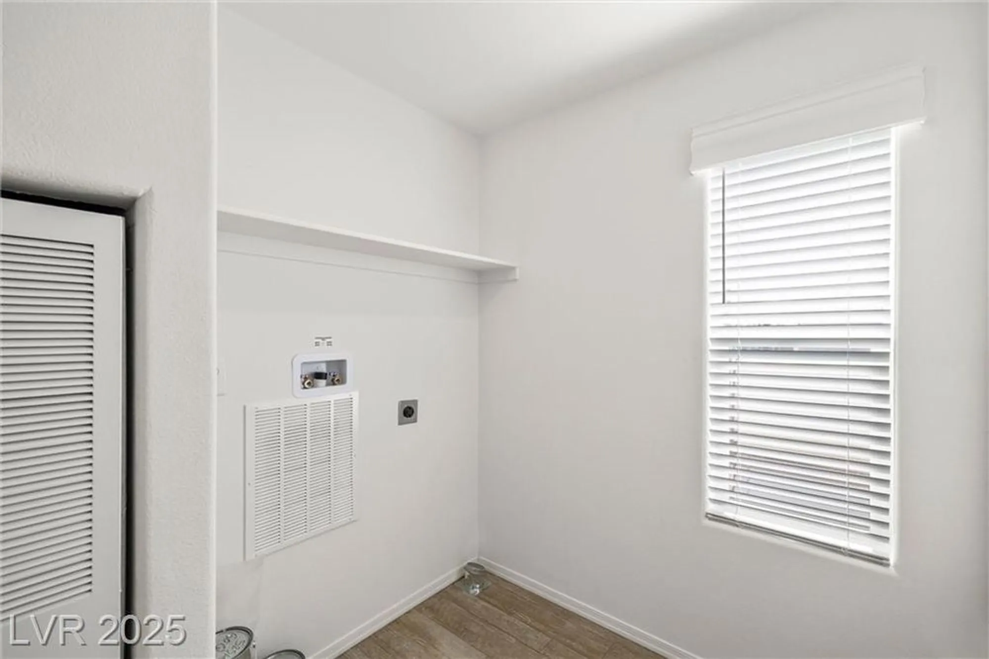 Property Slideshow image 15 of 43 | 410 candle stick ave, Pahrump, NV, 89048