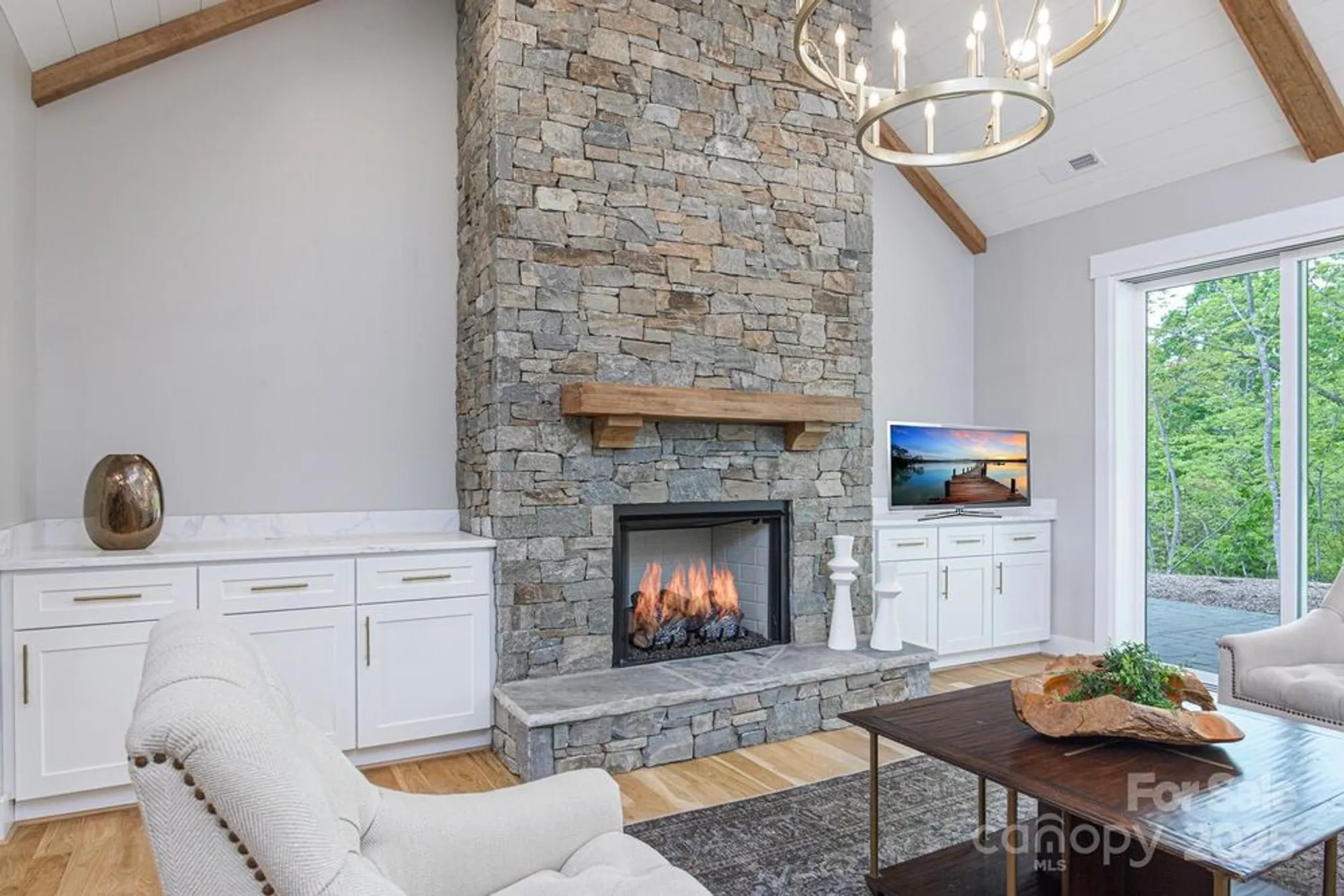 Property Slideshow image 9 of 48 | 131 dawn mist ct, Hendersonville, NC, 28791