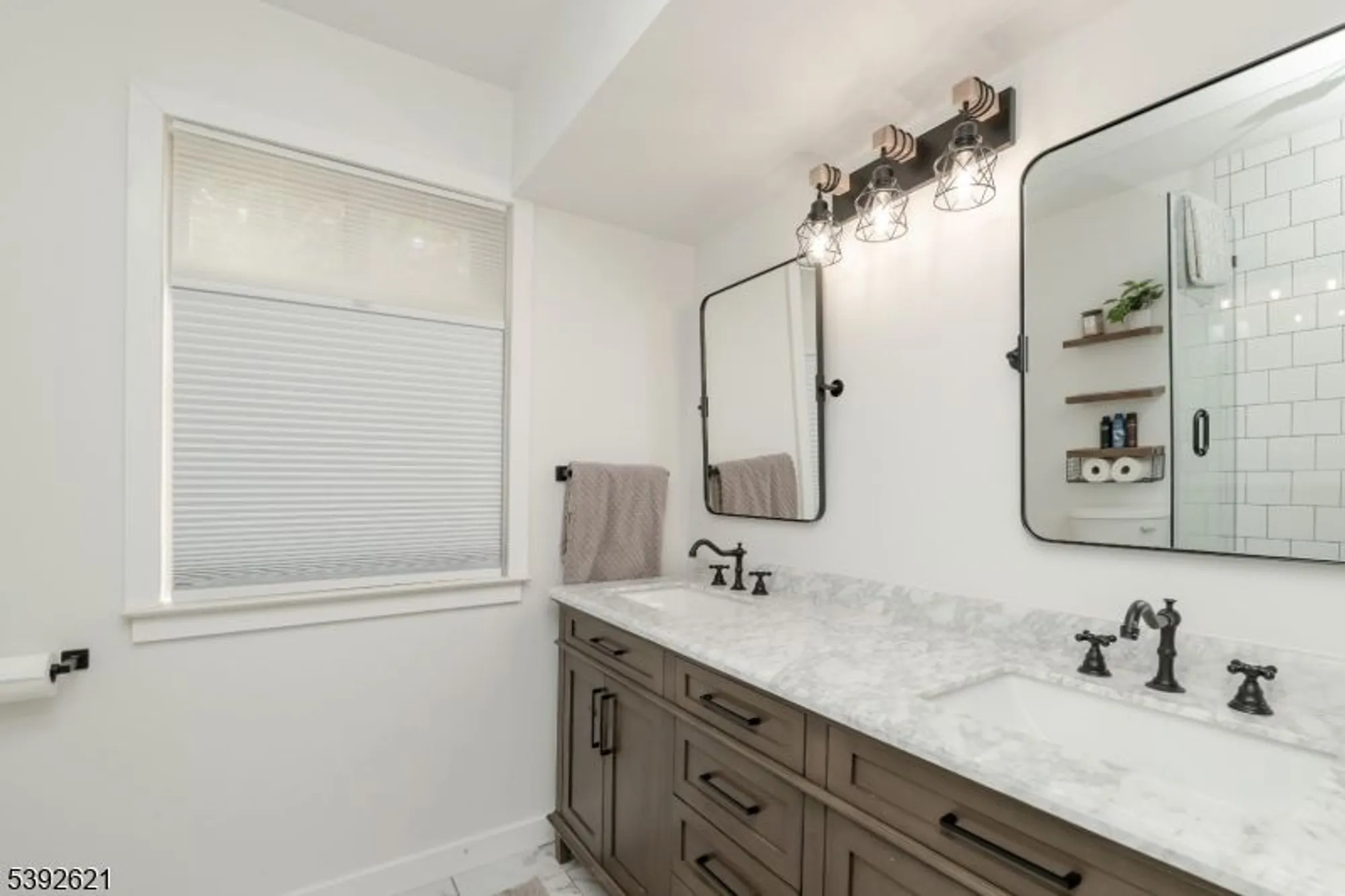 Property Slideshow image 29 of 39 | 31 drake way, Roxbury Twp, NJ, 07836