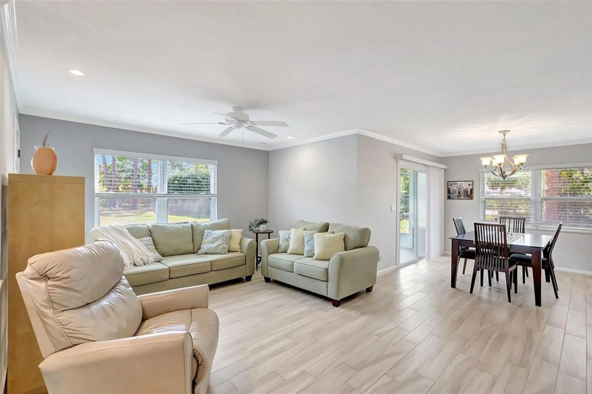 Property Slideshow image 6 of 44 | 4420 tecumseh trl # 38, Sarasota, FL, 34233