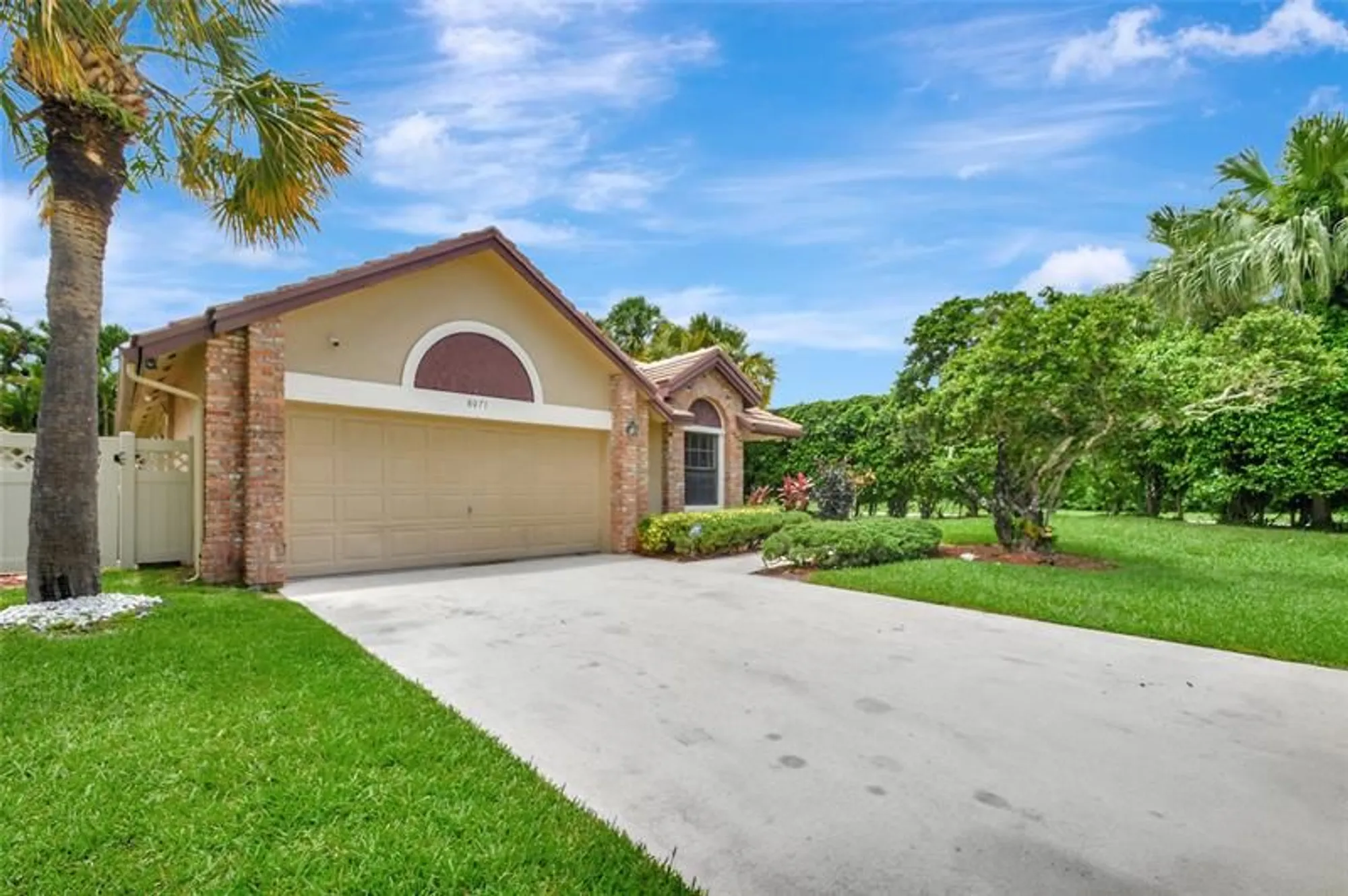 Property Slideshow image 2 of 18 | 8071 popash ct, Boynton Beach, FL, 33472