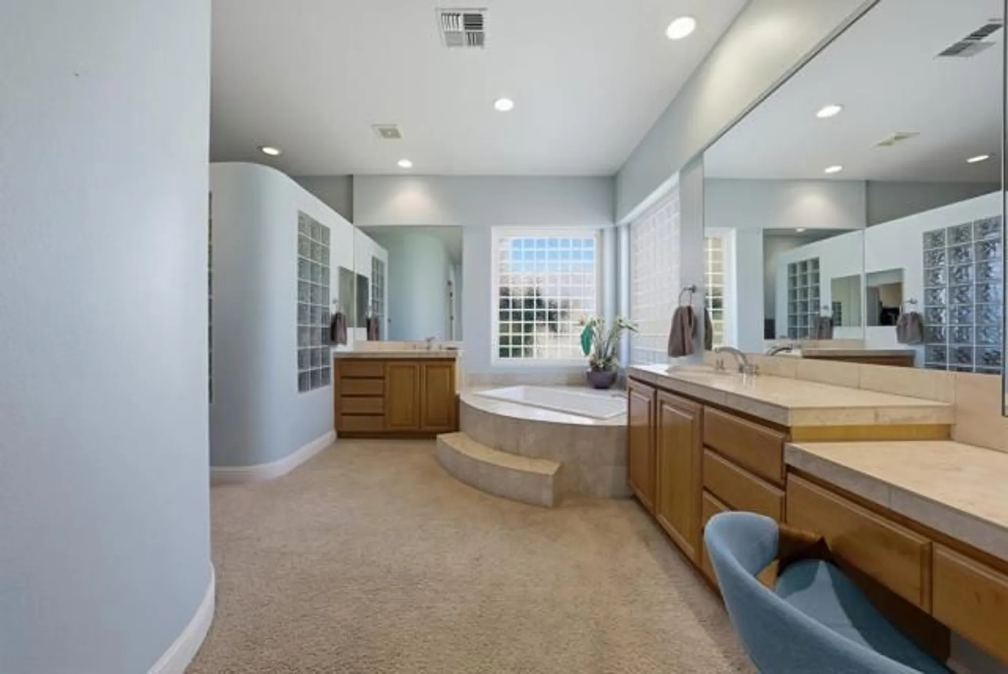 Property Slideshow image 24 of 38 | 55274 big spg, La Quinta, CA, 92253