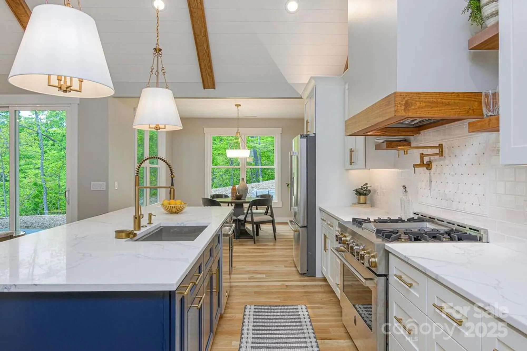 Property Slideshow image 21 of 48 | 131 dawn mist ct, Hendersonville, NC, 28791