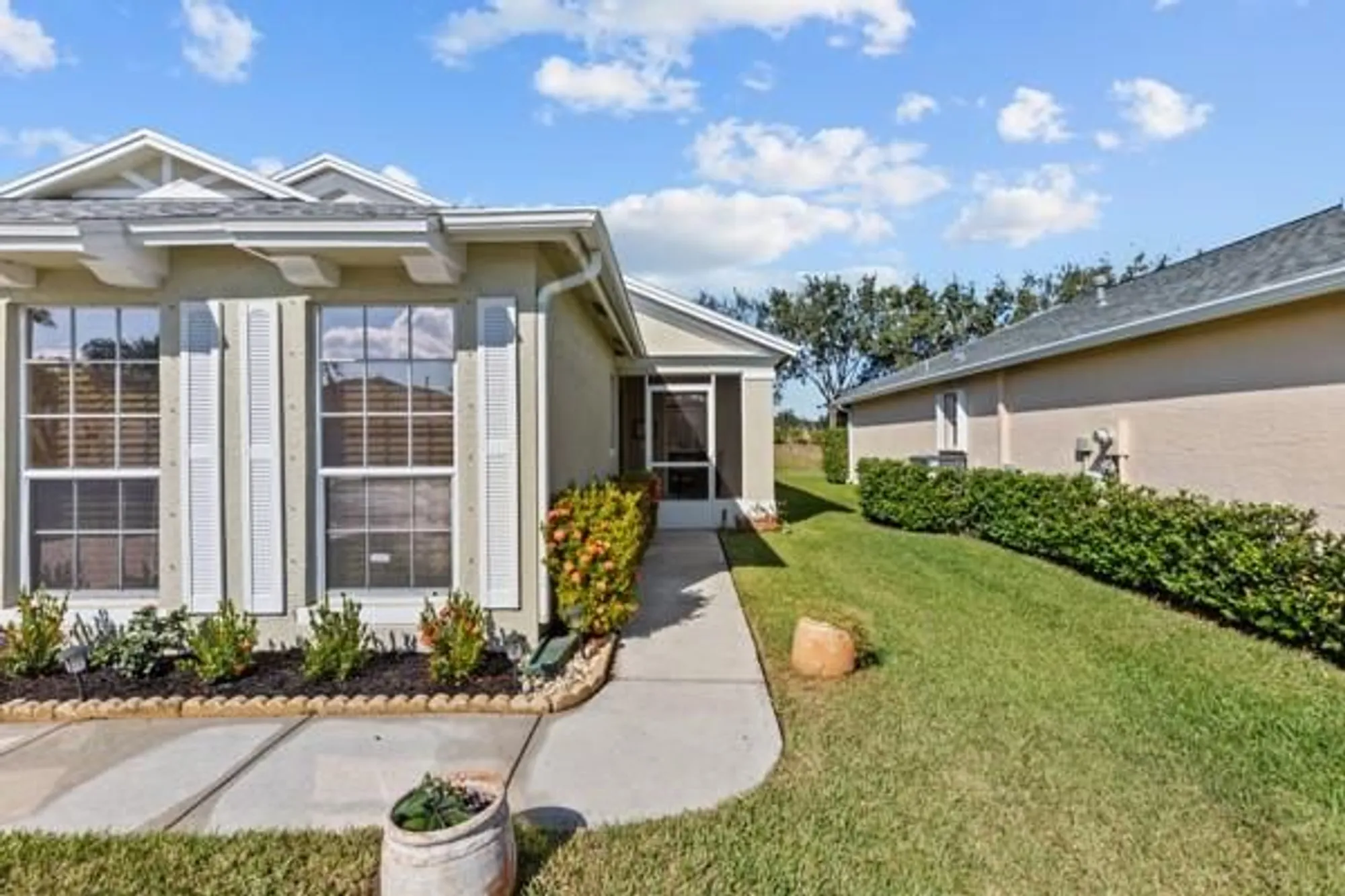 Property Slideshow image 2 of 25 | 304 sw north shore blvd, Port Saint Lucie, FL, 34986