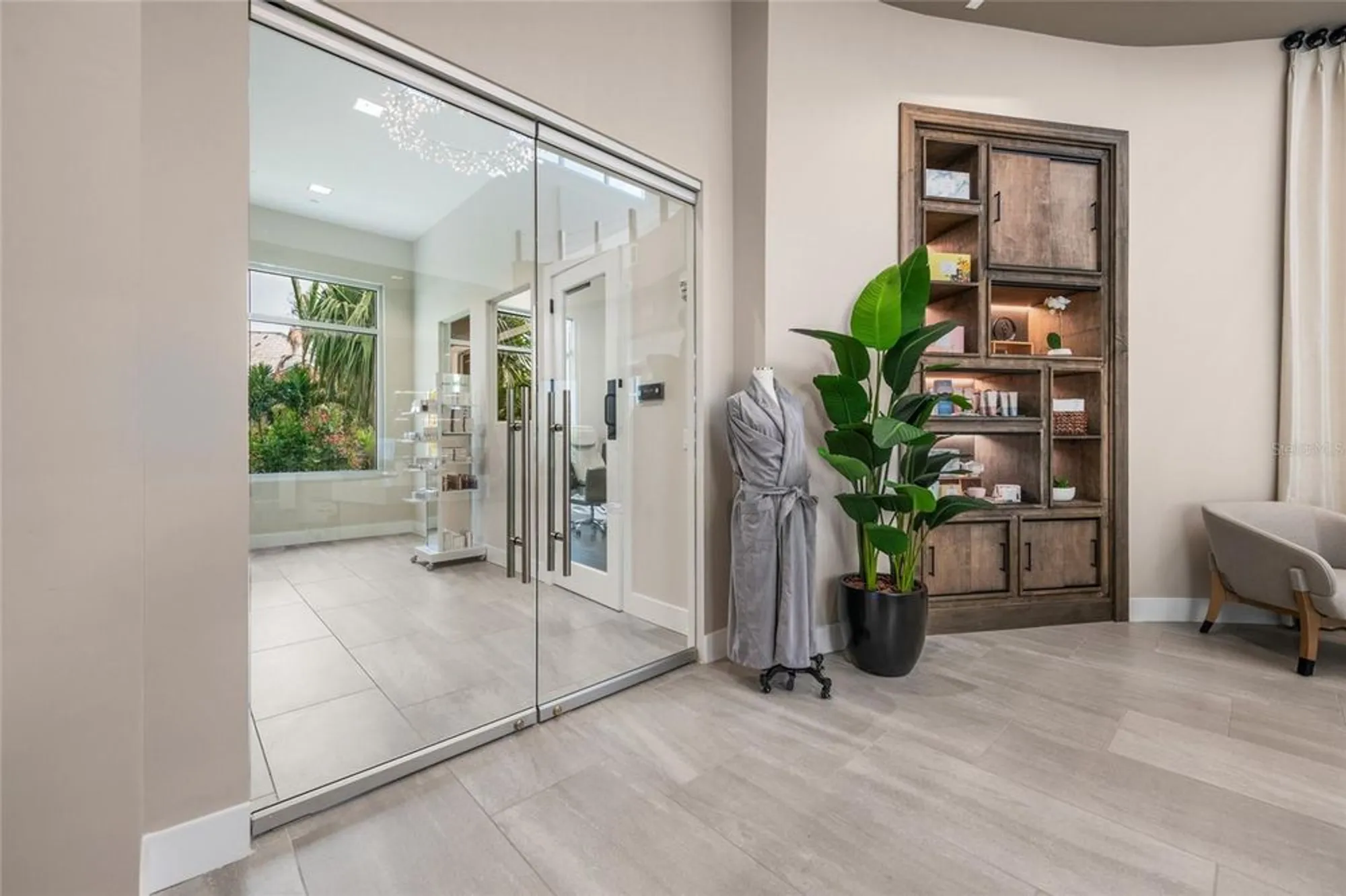 Property Slideshow image 72 of 90 | 16423 isola pl, Lakewood Ranch, FL, 34211