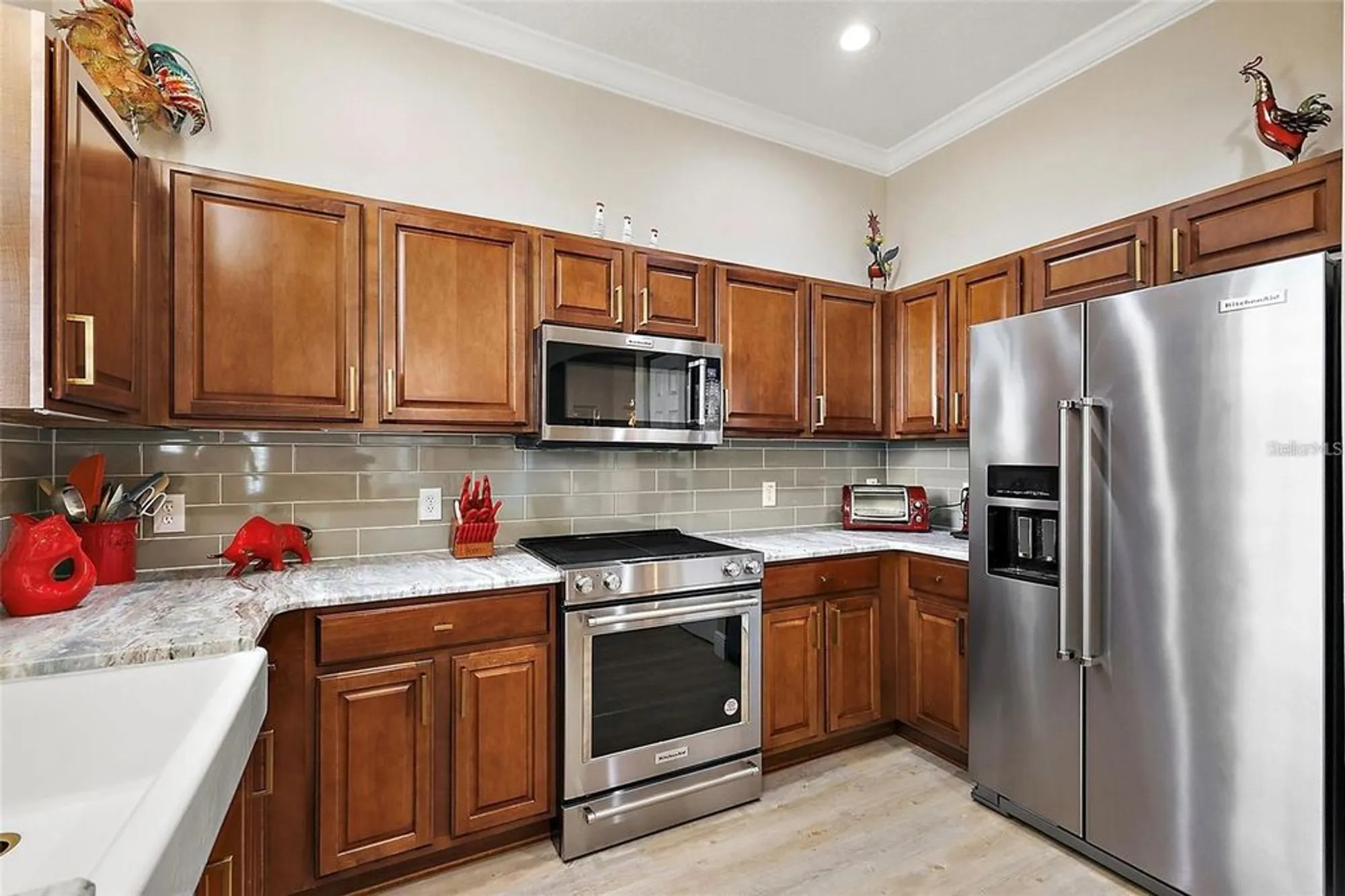 Property Slideshow image 9 of 25 | 10199 mainsail dr, Oxford, FL, 34484