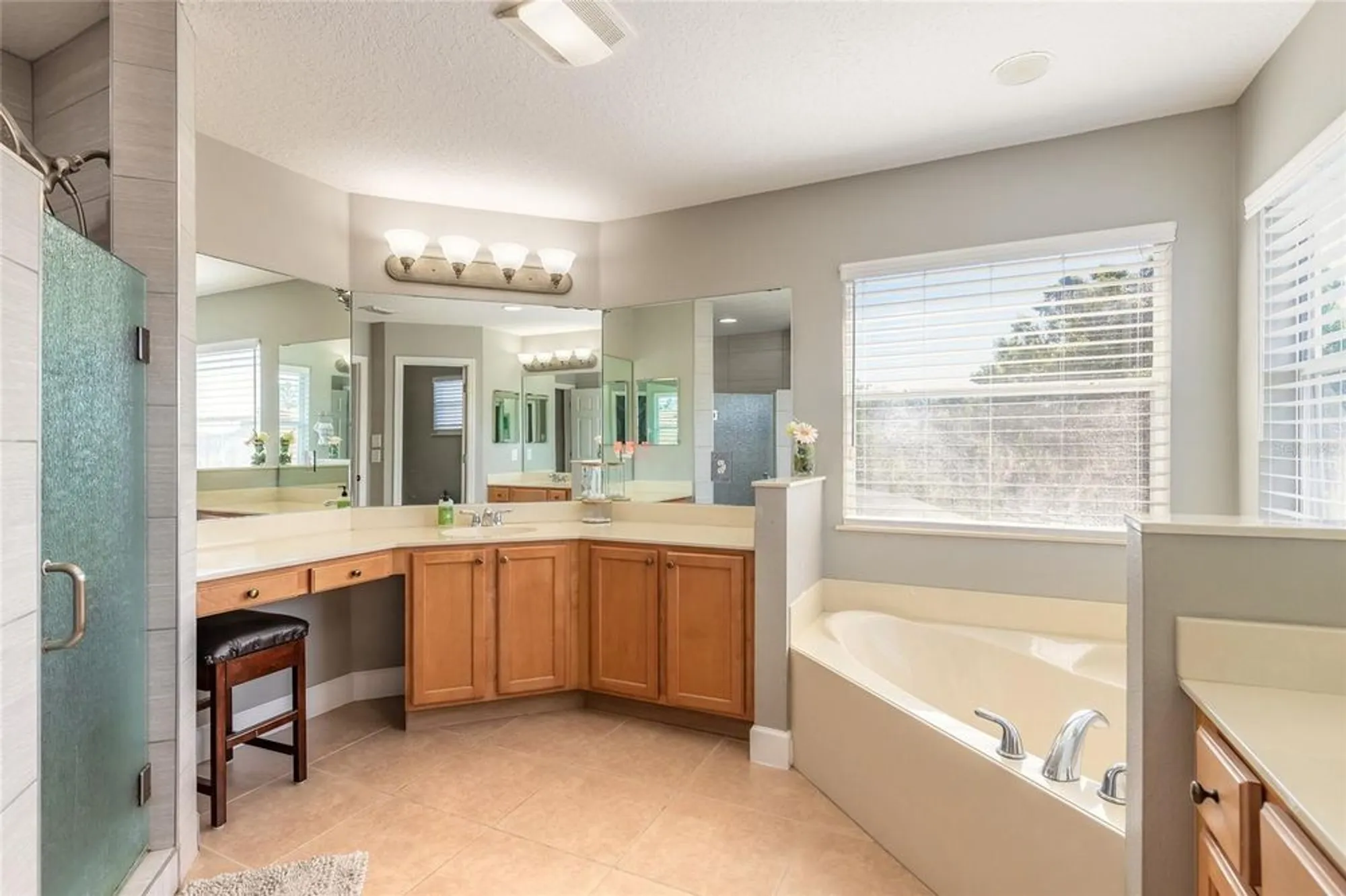 Property Slideshow image 32 of 67 | 495 venetian villa dr, New Smyrna Beach, FL, 32168